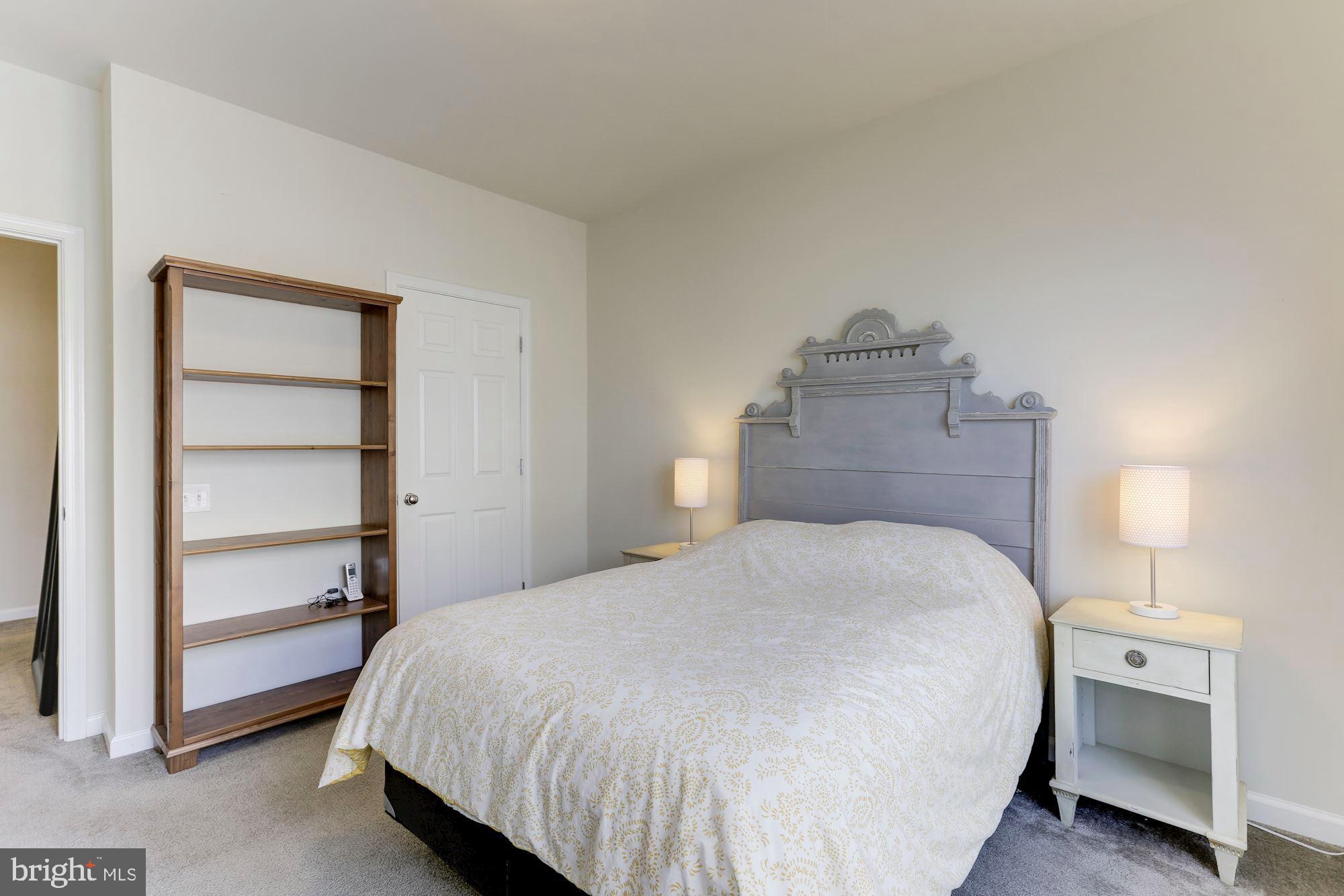 TOWNES AT GOOSE CREEK VILLAGE - Residential Lease