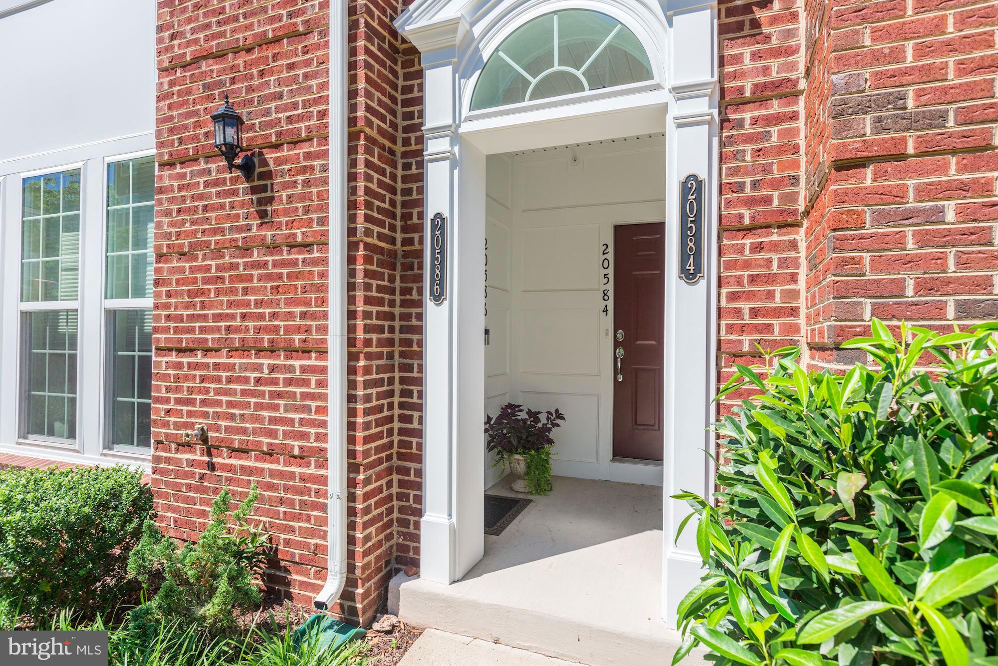 TOWNES AT GOOSE CREEK VILLAGE - Residential Lease