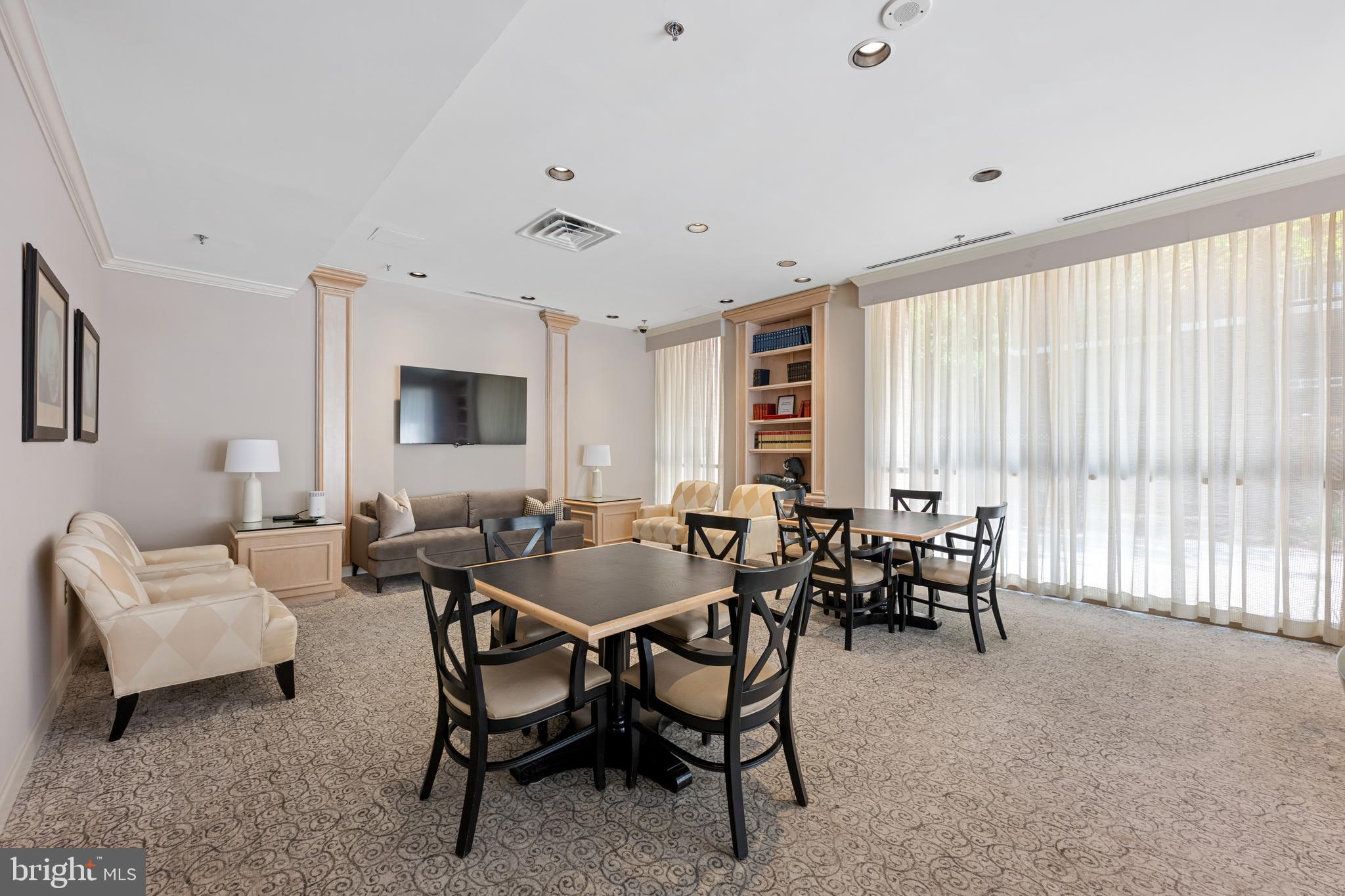 THE CHRISTOPHER - Residential Lease