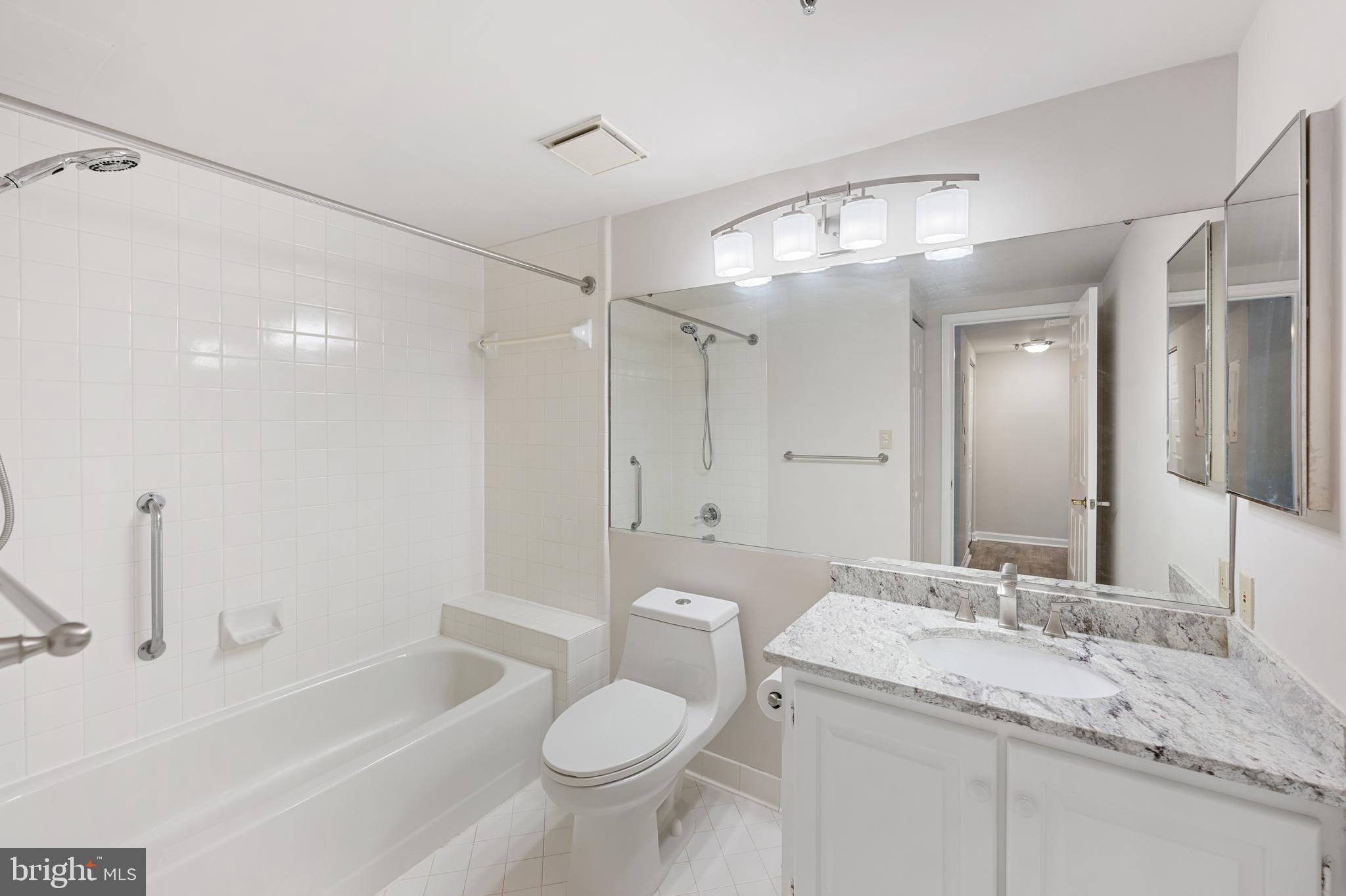 THE CHRISTOPHER - Residential Lease