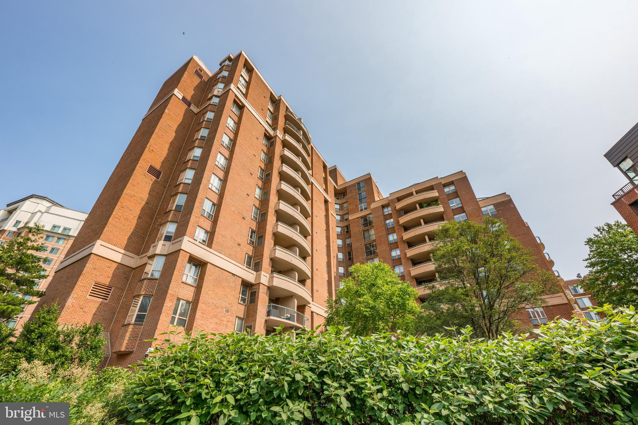 THE CHRISTOPHER - Residential Lease