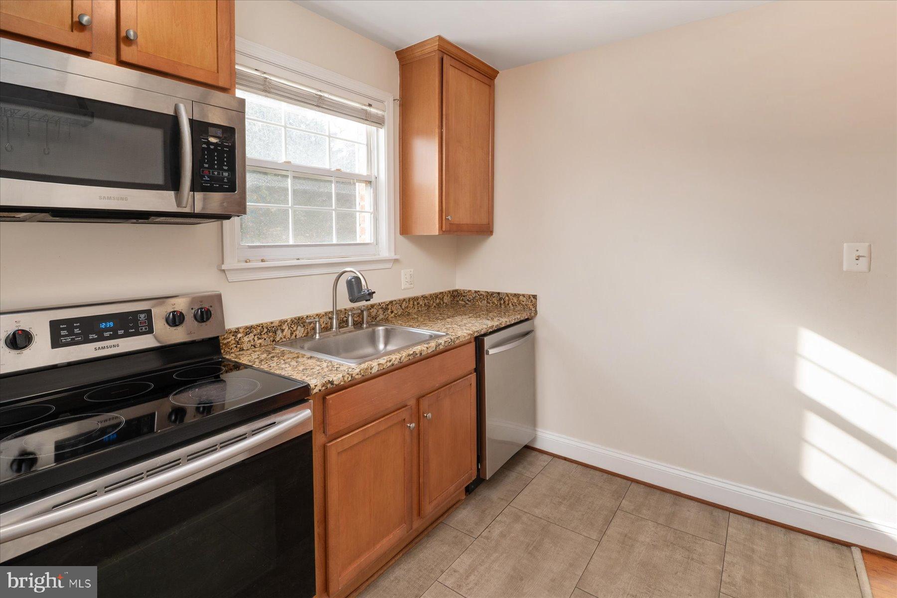 THE OAKS NORTH - Residential