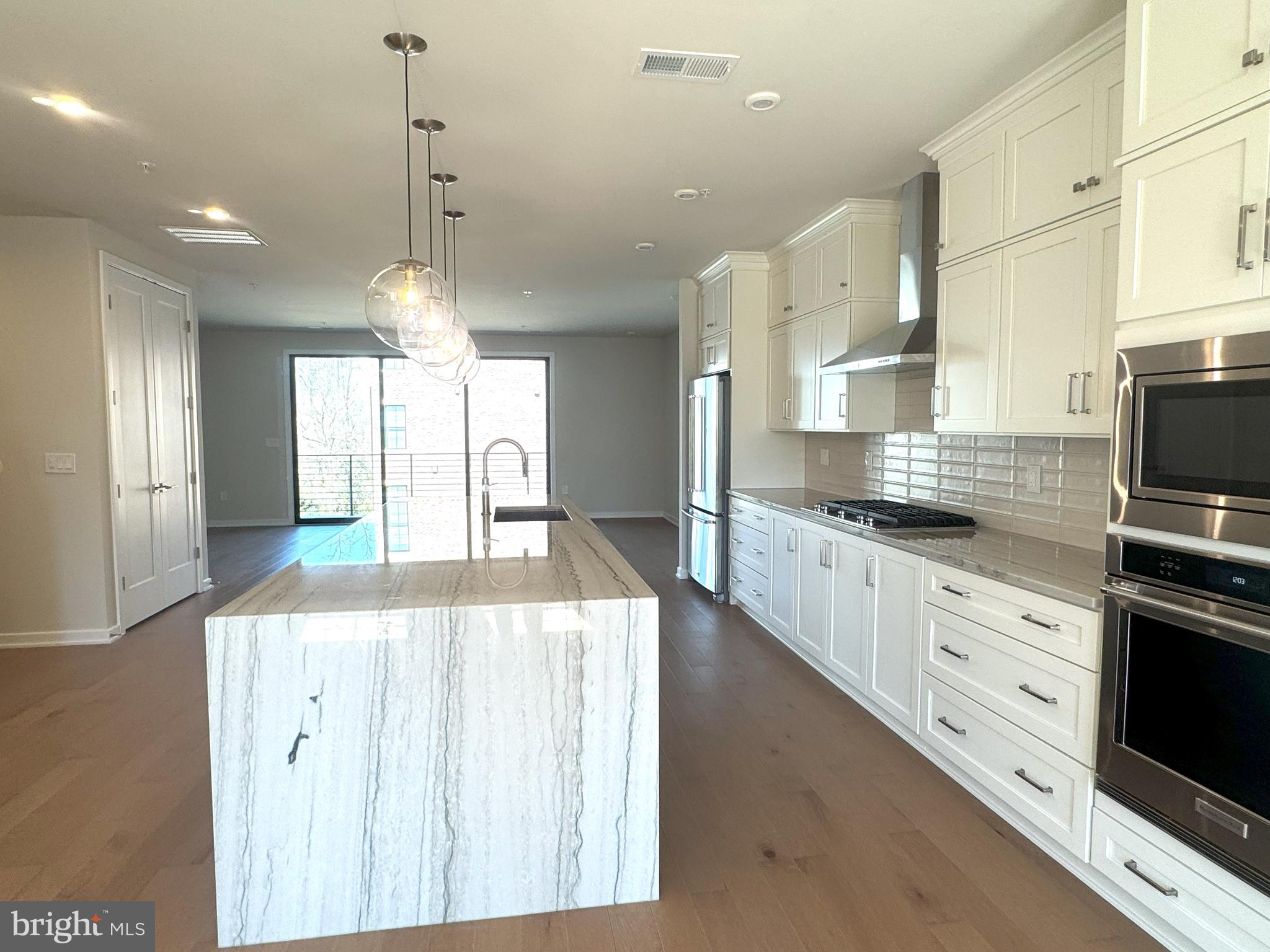 UNION PARK AT MCLEAN - Residential Lease