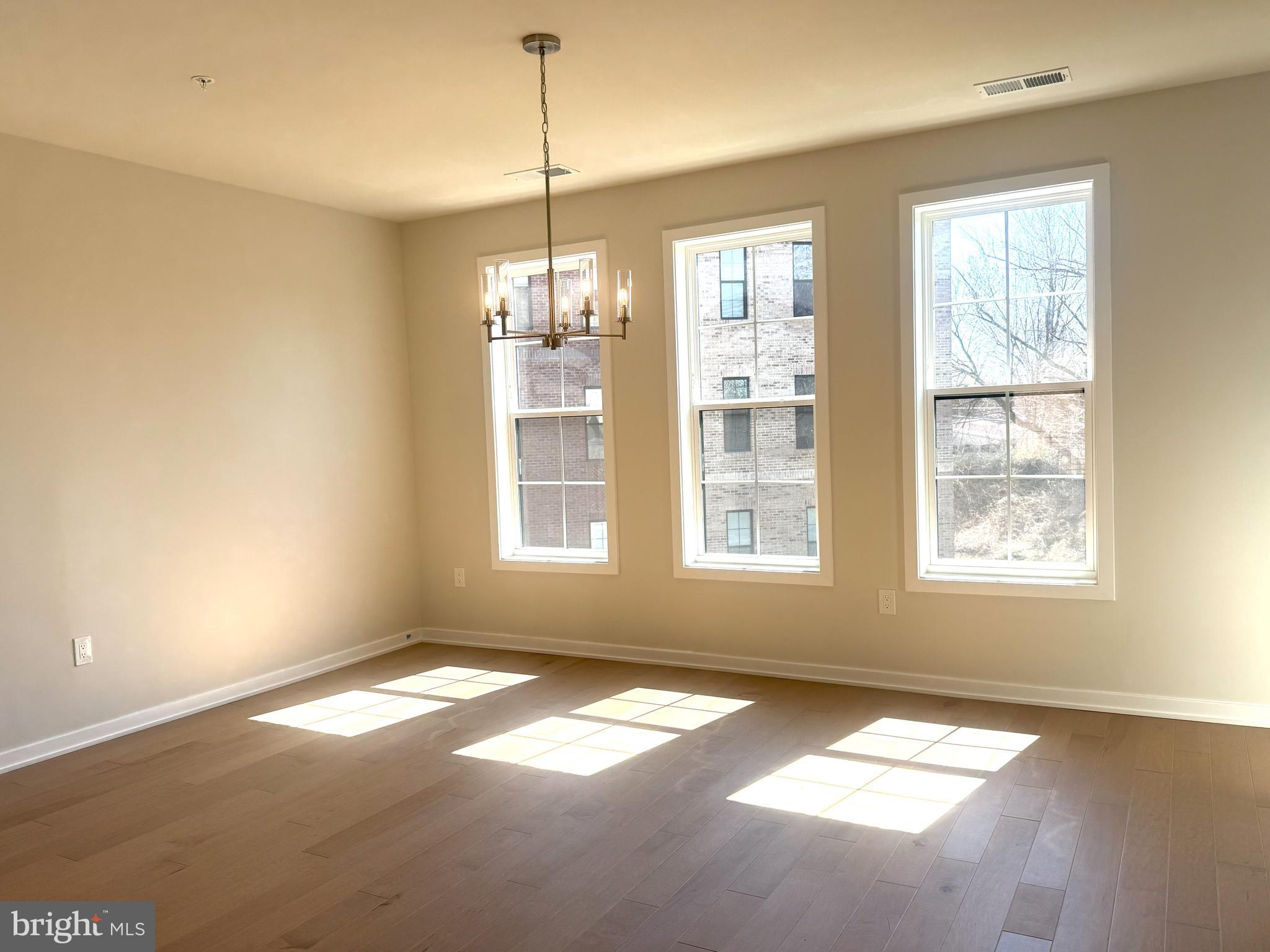 UNION PARK AT MCLEAN - Residential Lease