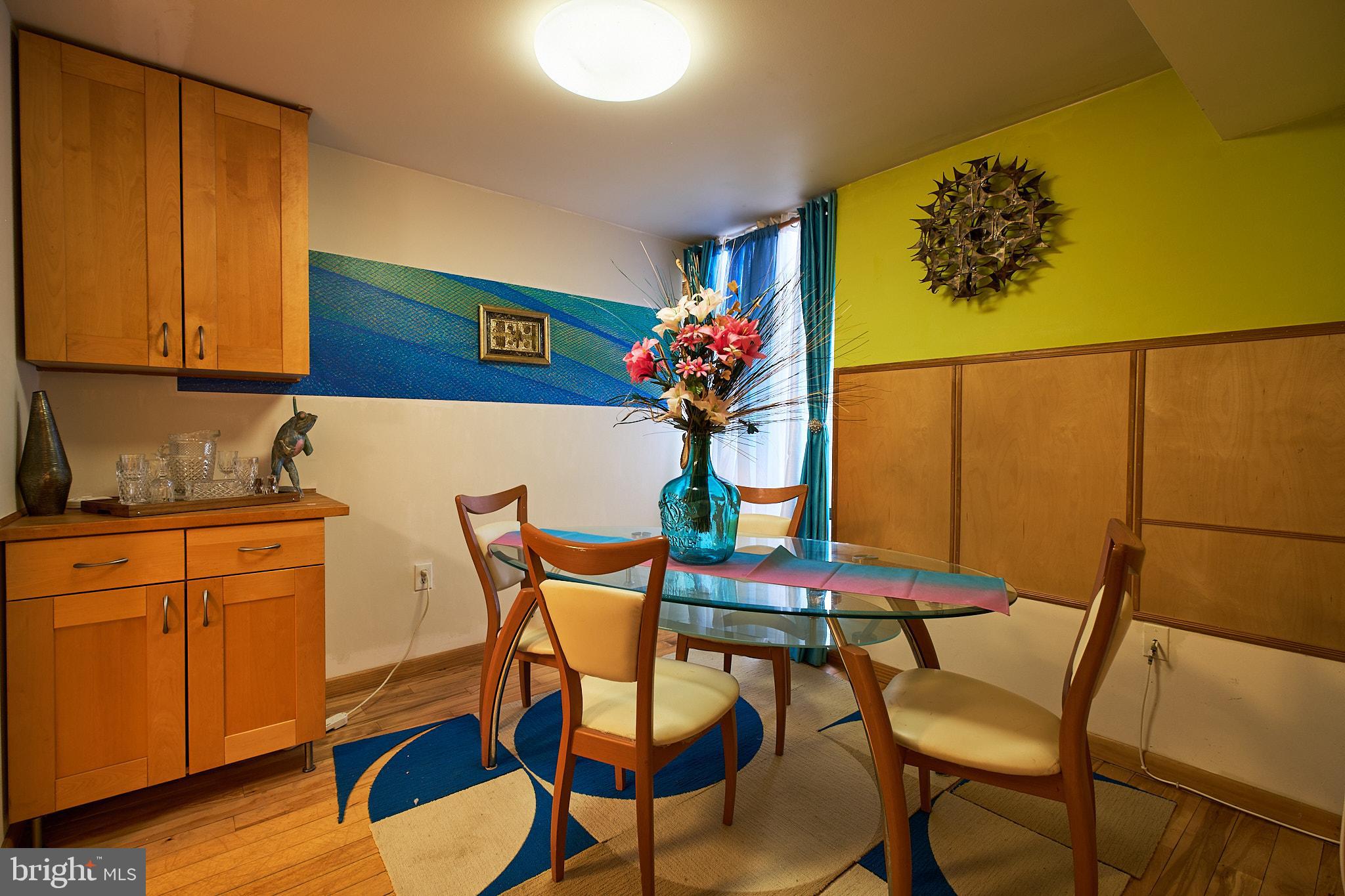 CHELSEA WOODS COURTS - Residential