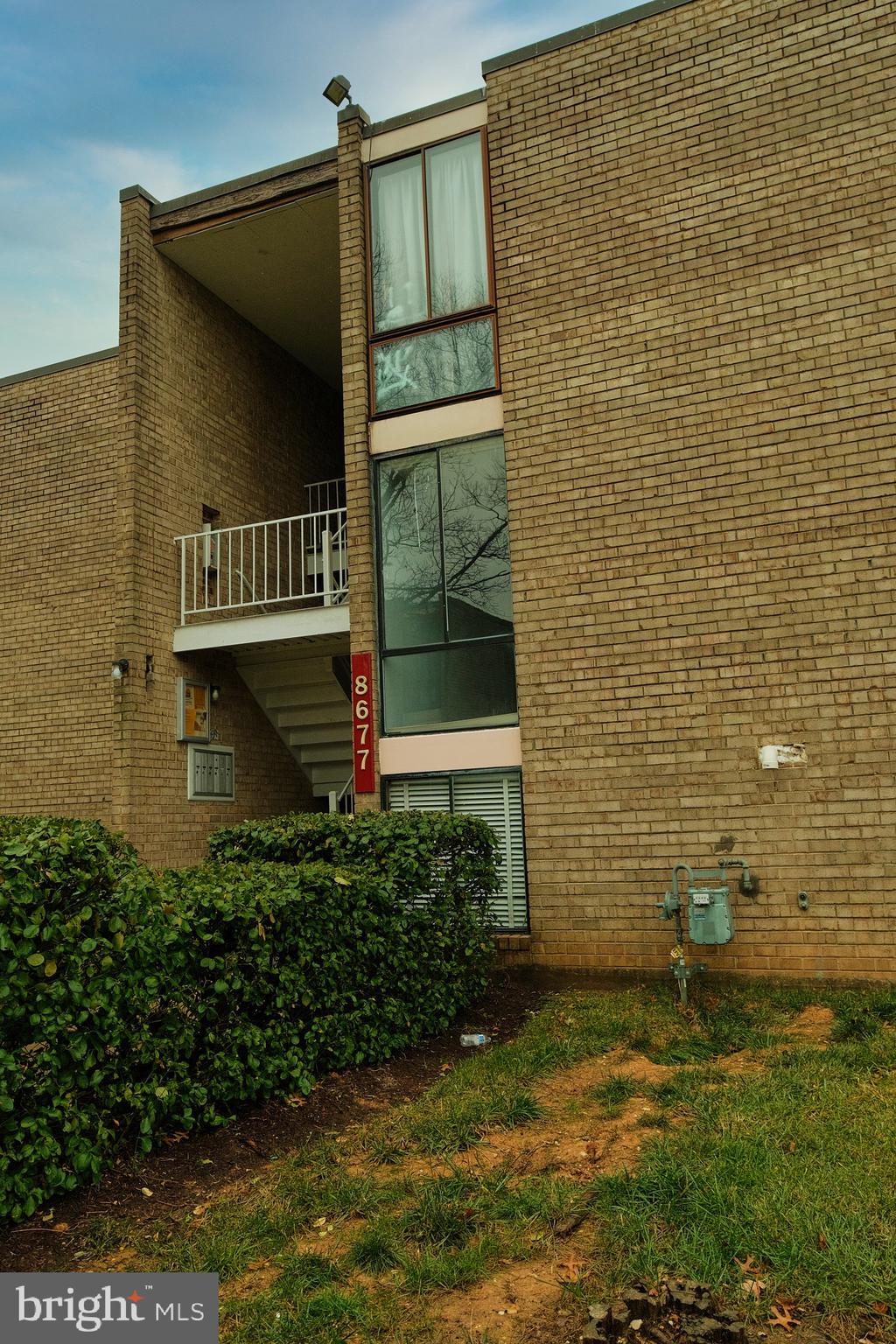 CHELSEA WOODS COURTS - Residential