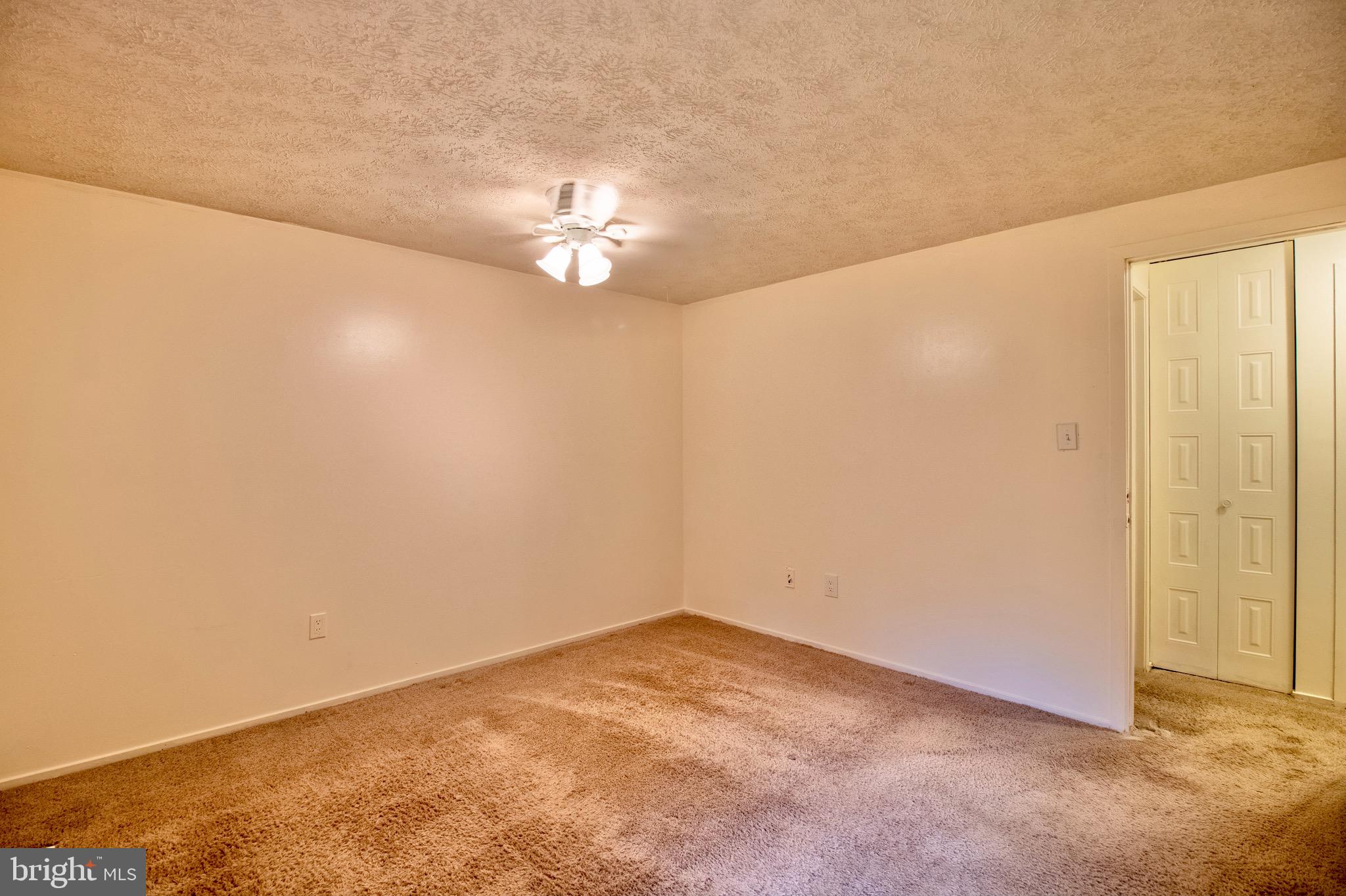 GREENBRIAR WOODS - Residential