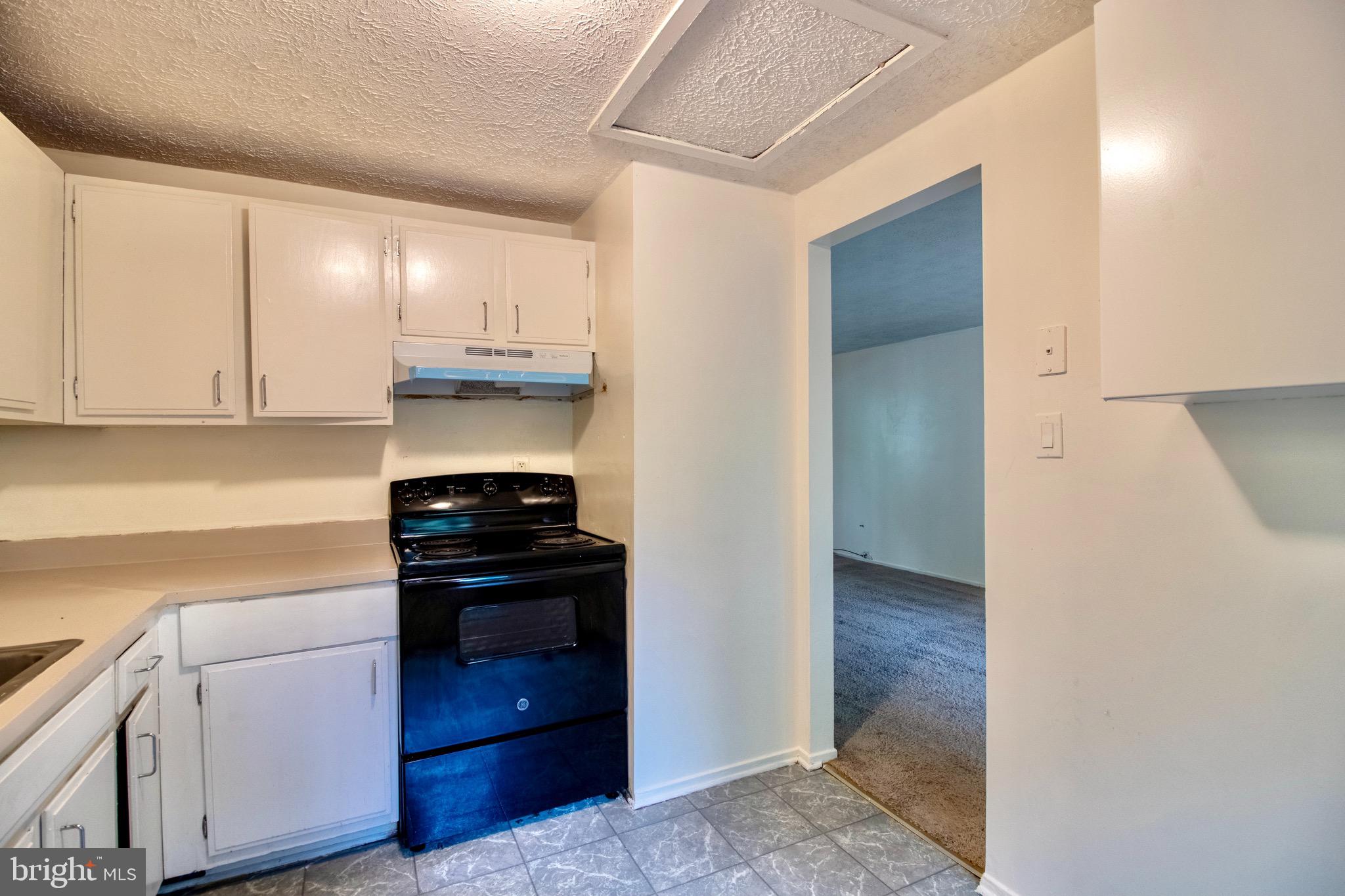 GREENBRIAR WOODS - Residential