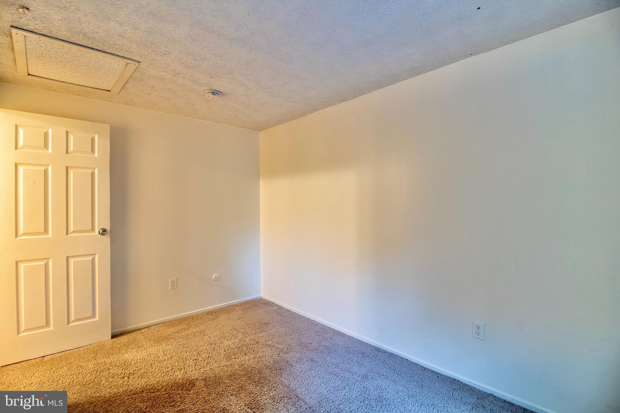 GREENBRIAR WOODS - Residential