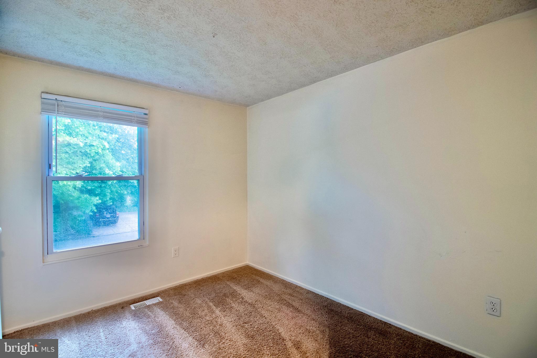 GREENBRIAR WOODS - Residential