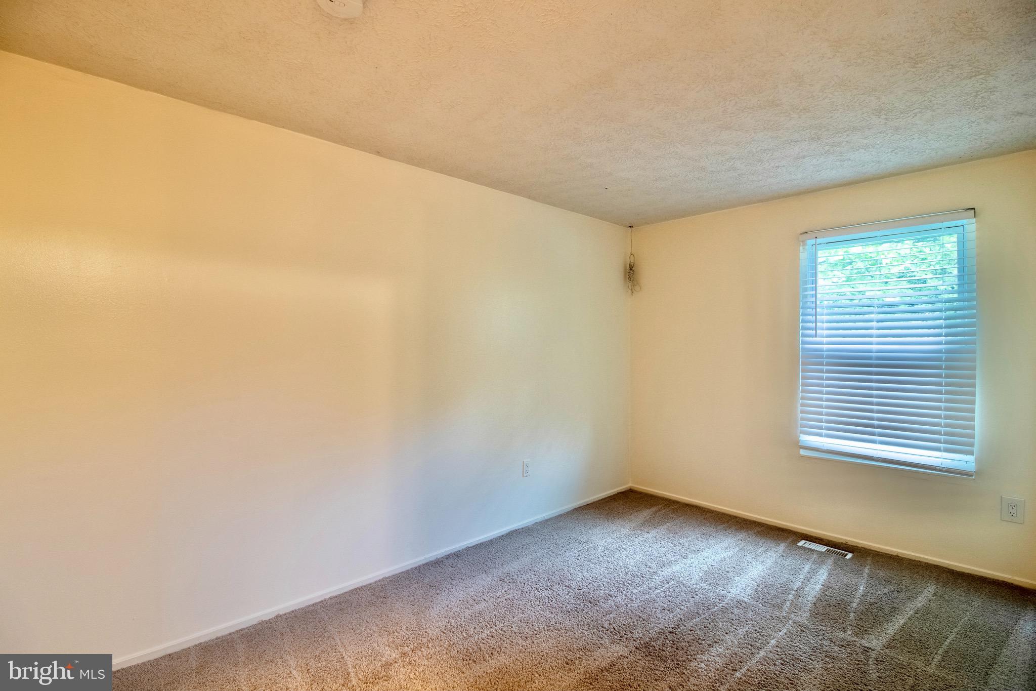 GREENBRIAR WOODS - Residential