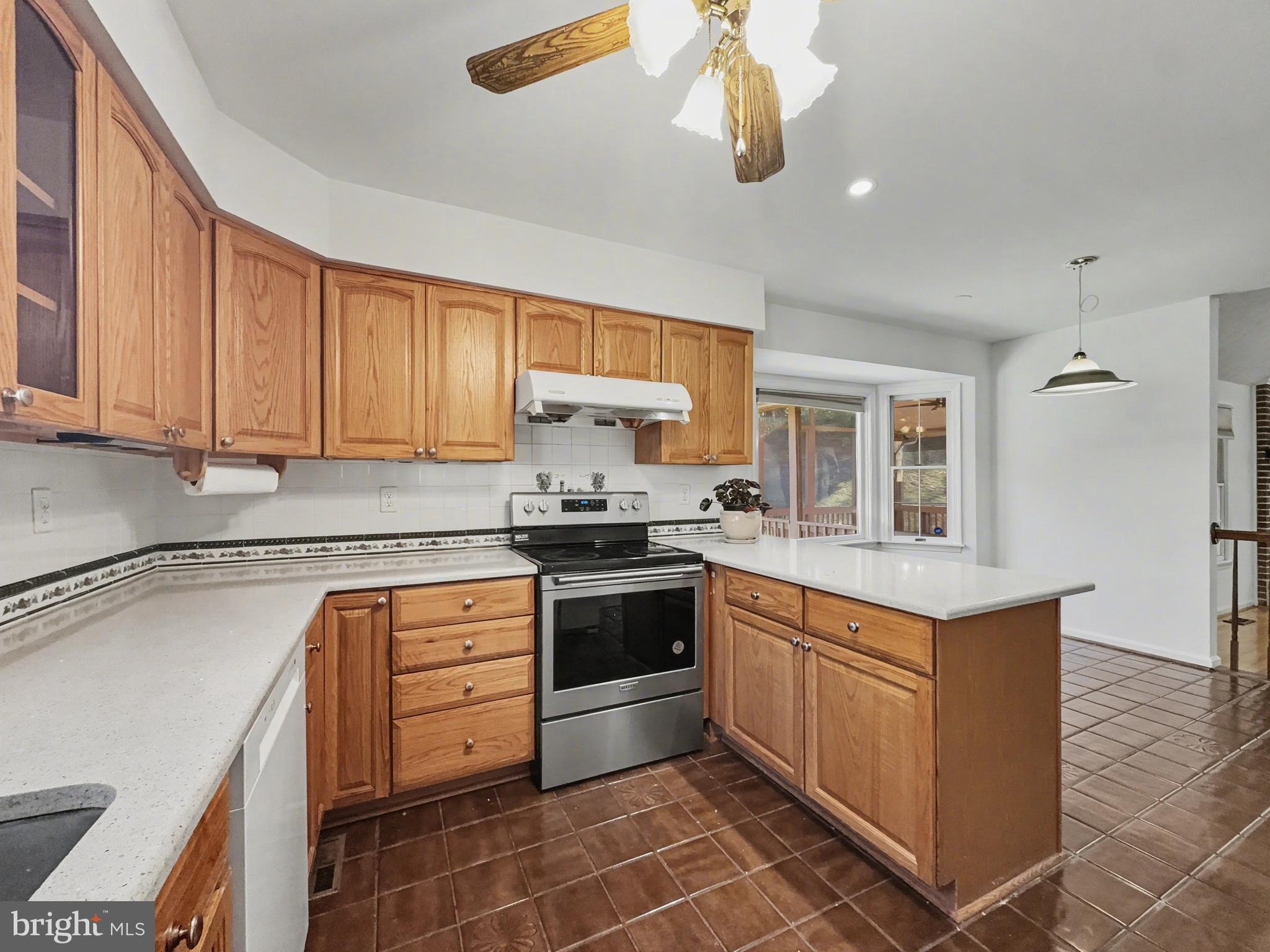 FONT HILL - Residential