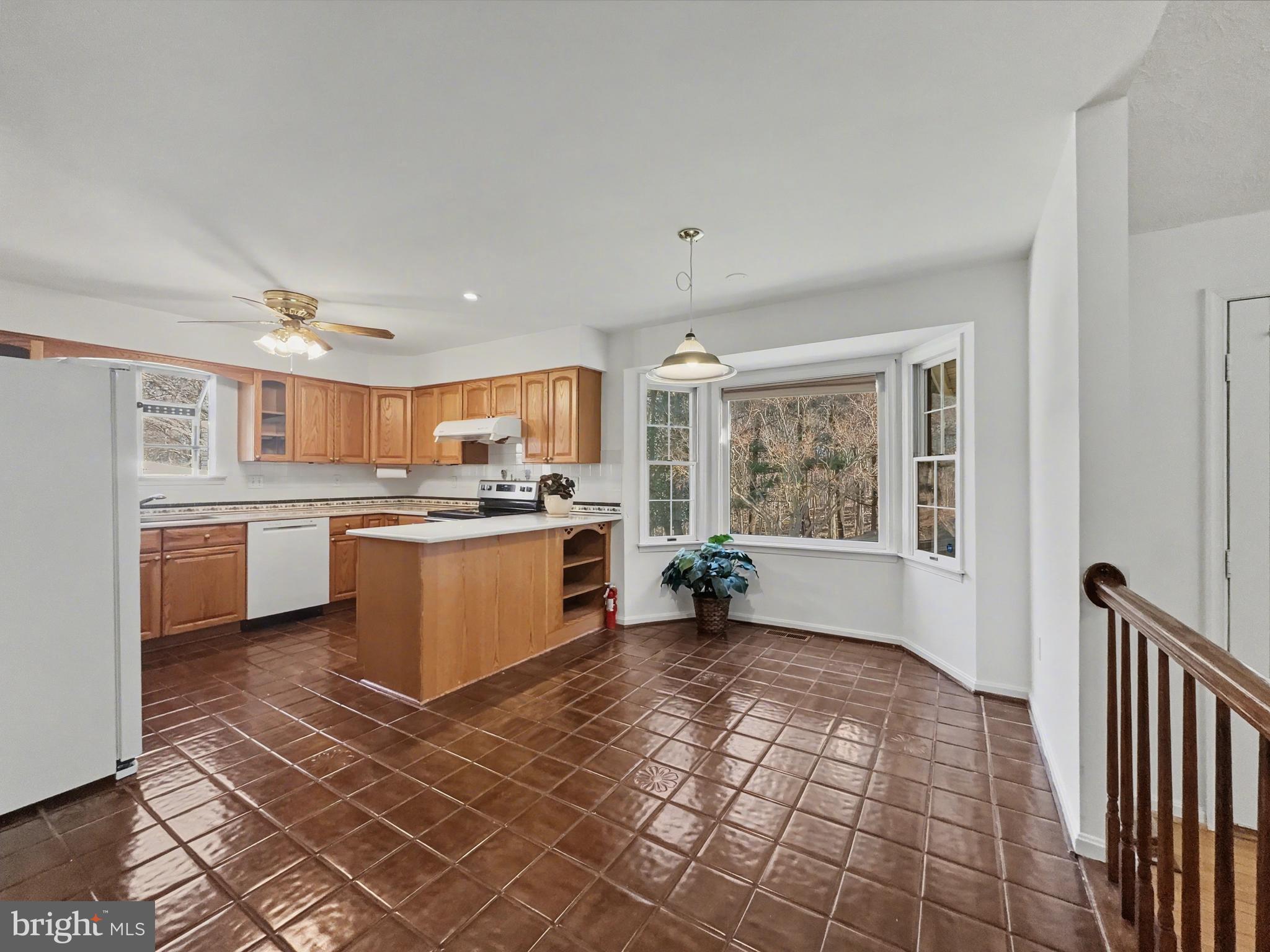 FONT HILL - Residential