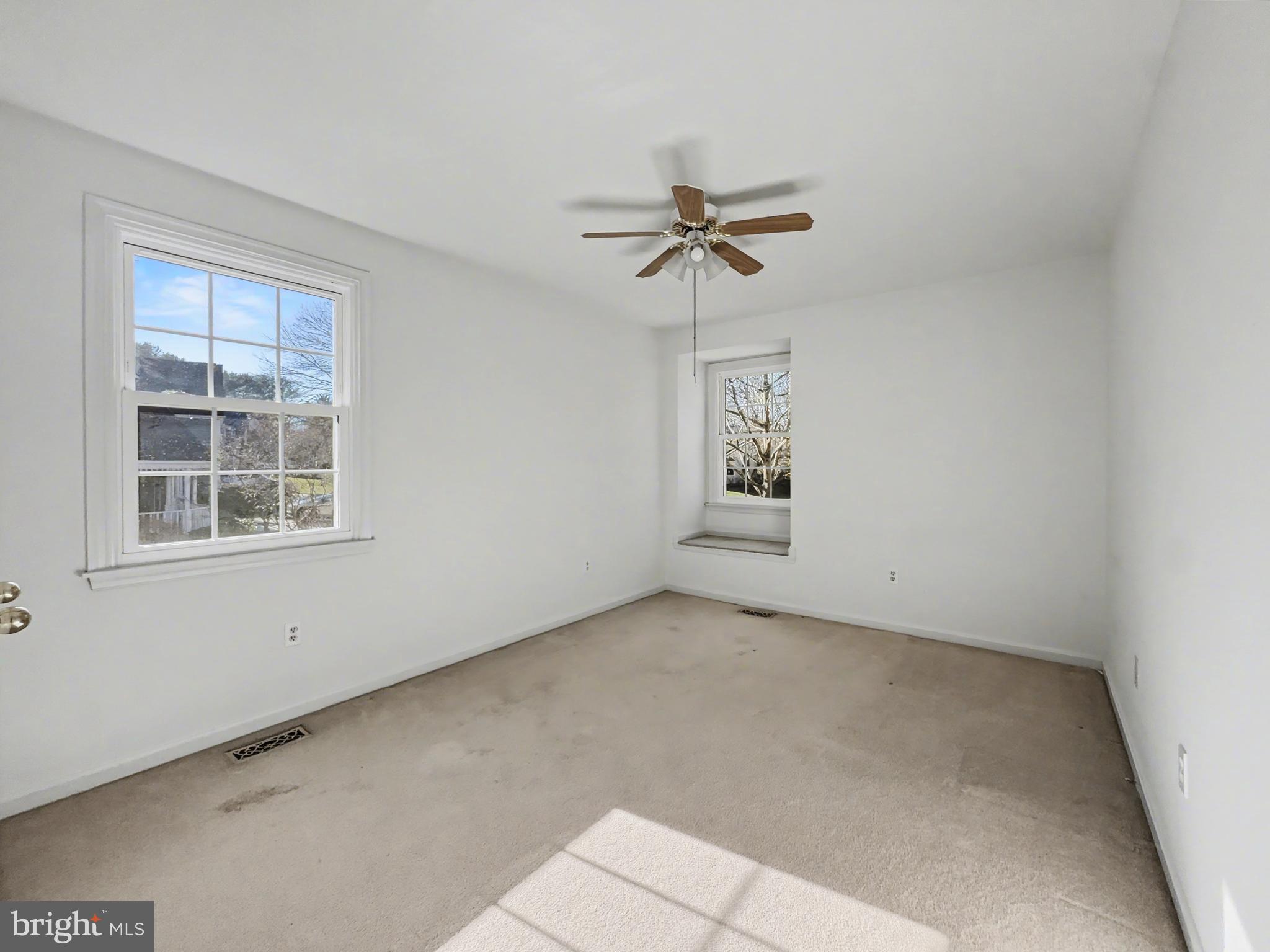 FONT HILL - Residential