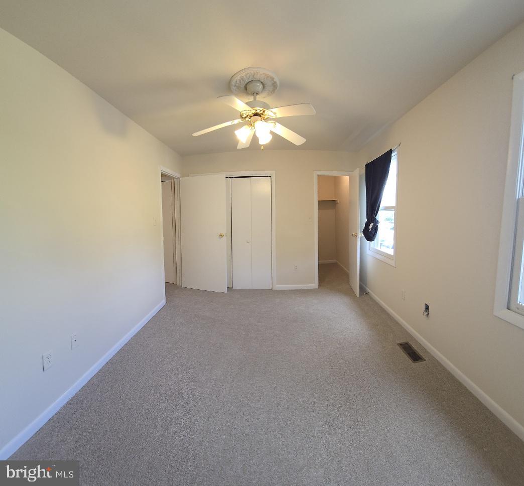 BREEZEWOOD FOREST EAST - Residential Lease