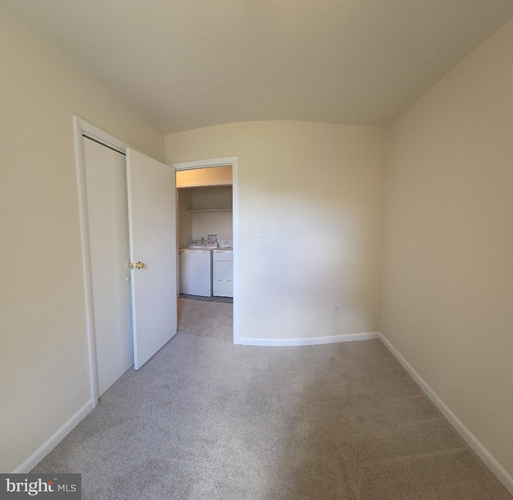 BREEZEWOOD FOREST EAST - Residential Lease