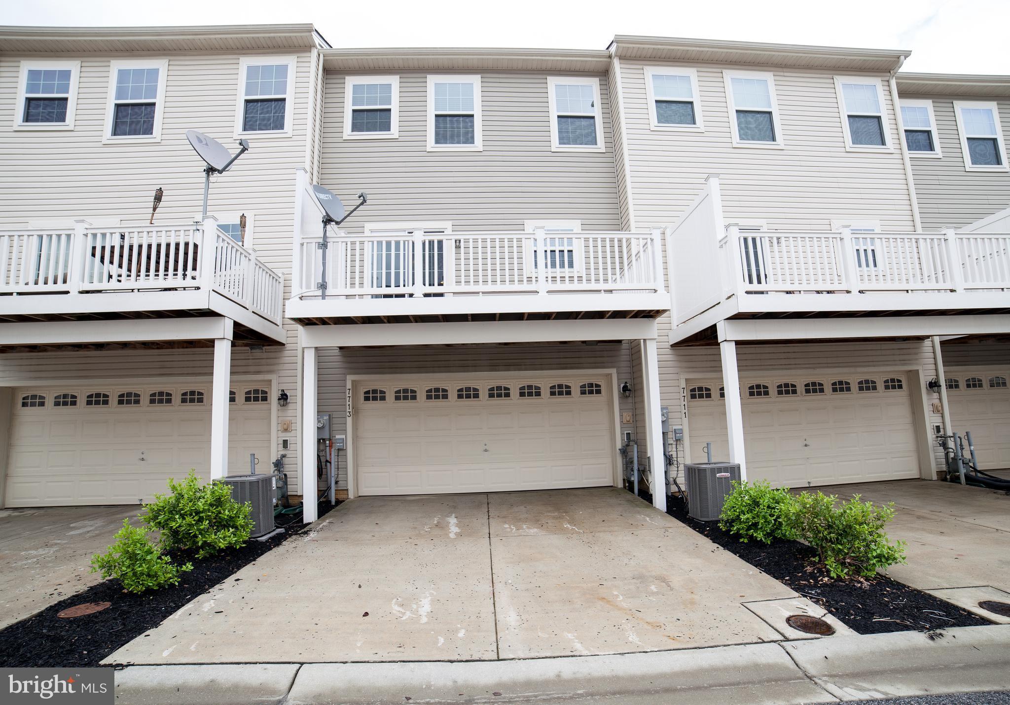 BLUE STREAM - Residential Lease