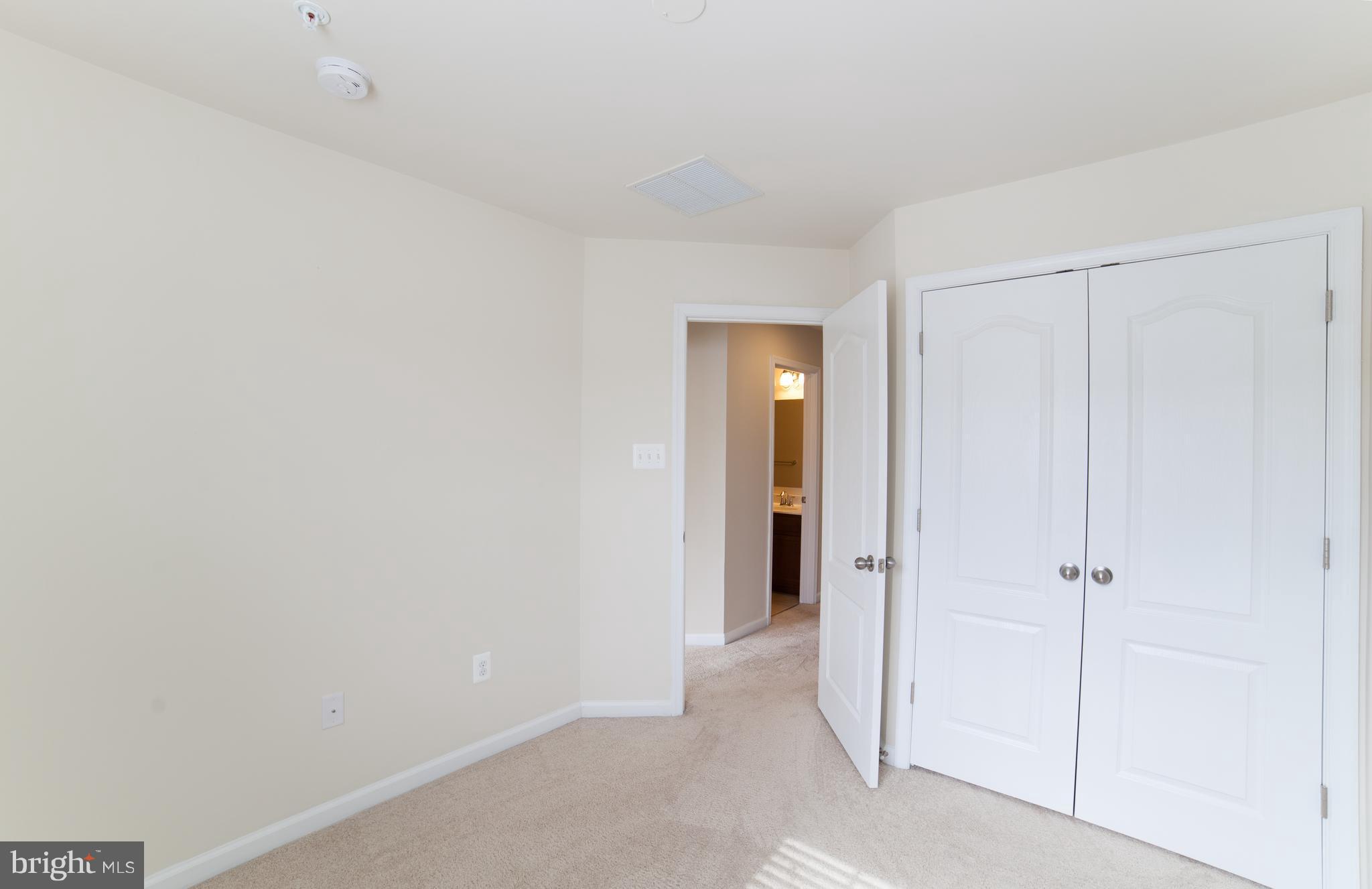 BLUE STREAM - Residential Lease