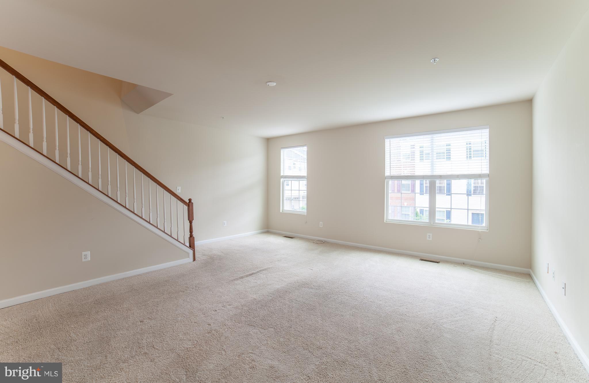 BLUE STREAM - Residential Lease