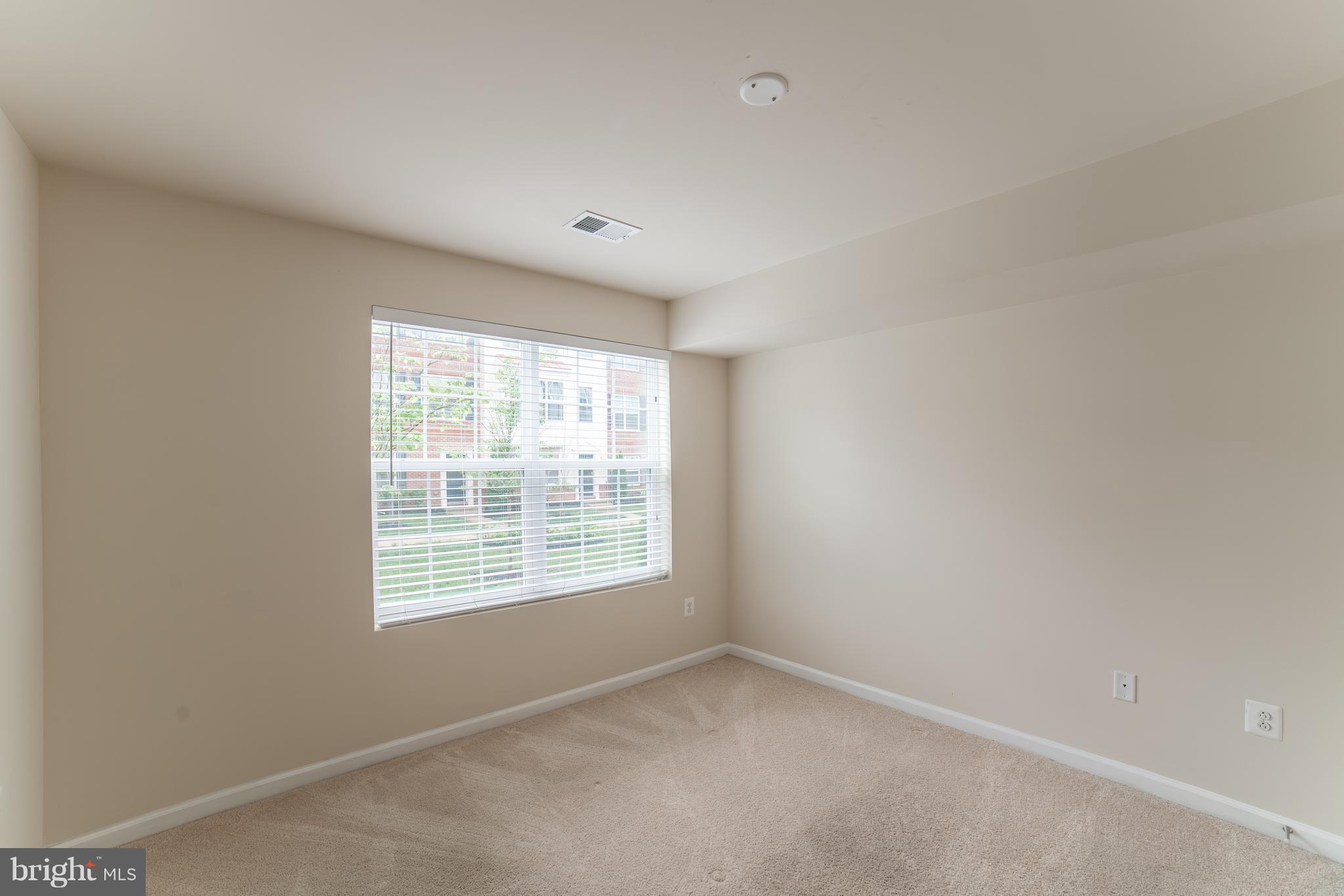 BLUE STREAM - Residential Lease