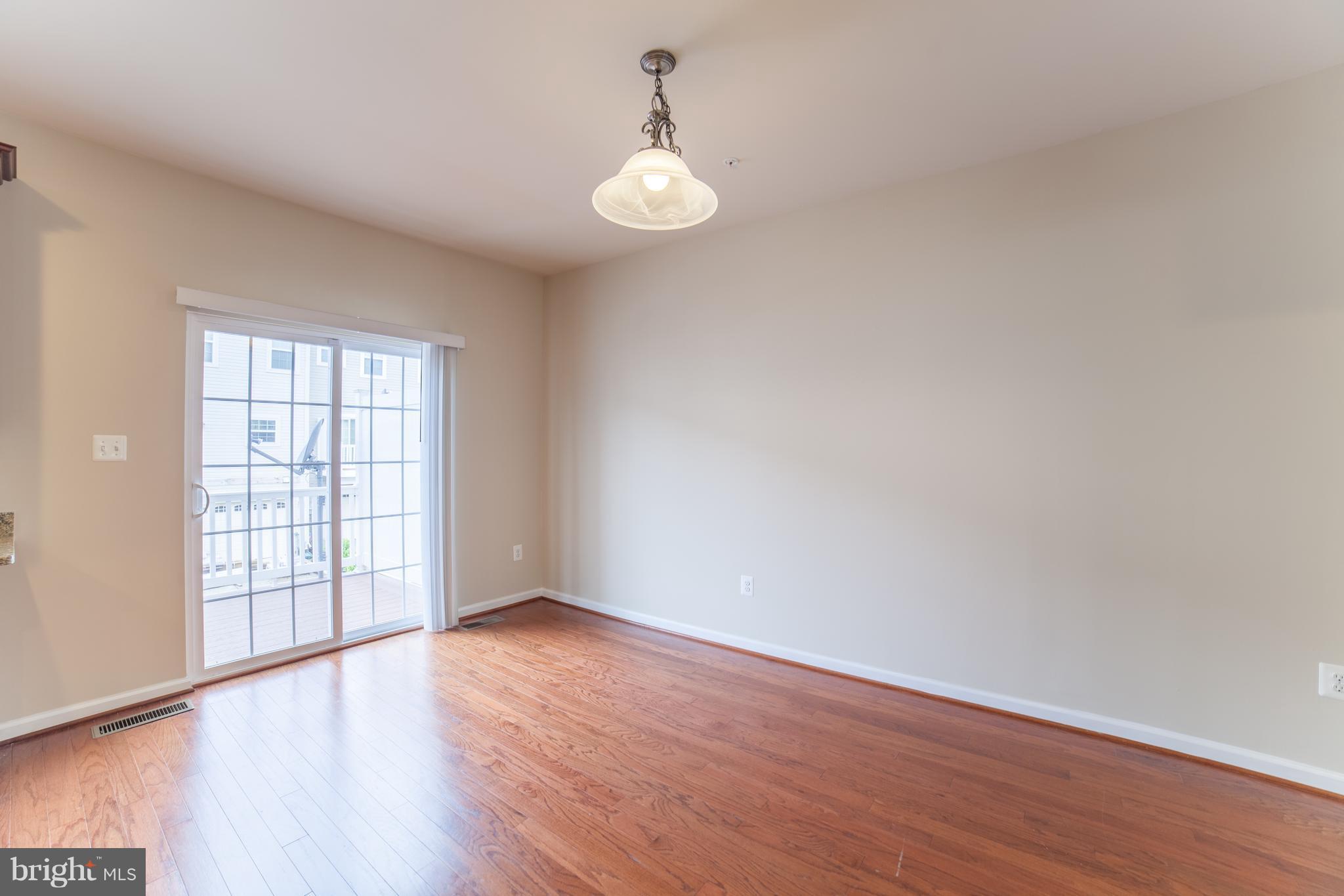 BLUE STREAM - Residential Lease