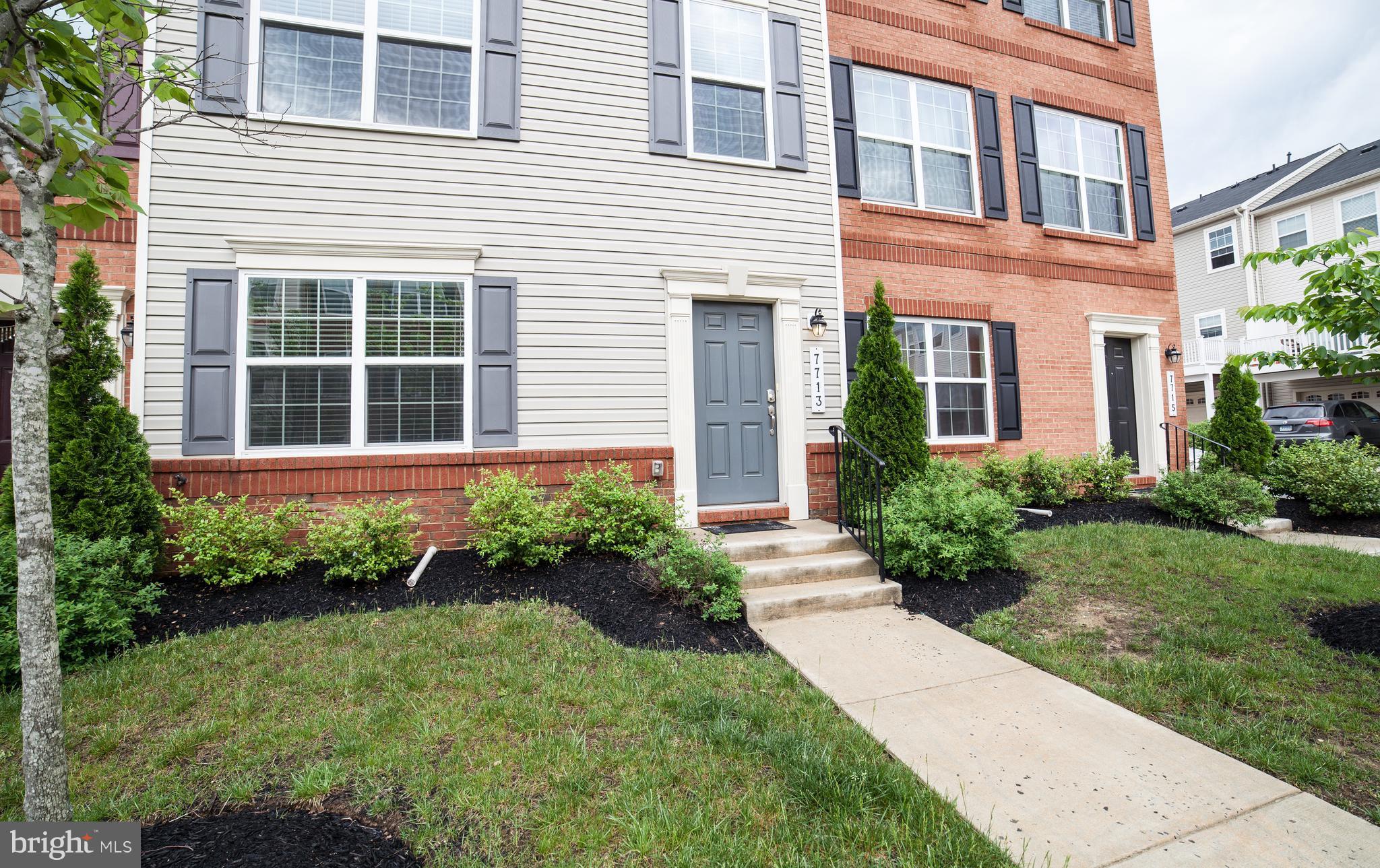 BLUE STREAM - Residential Lease