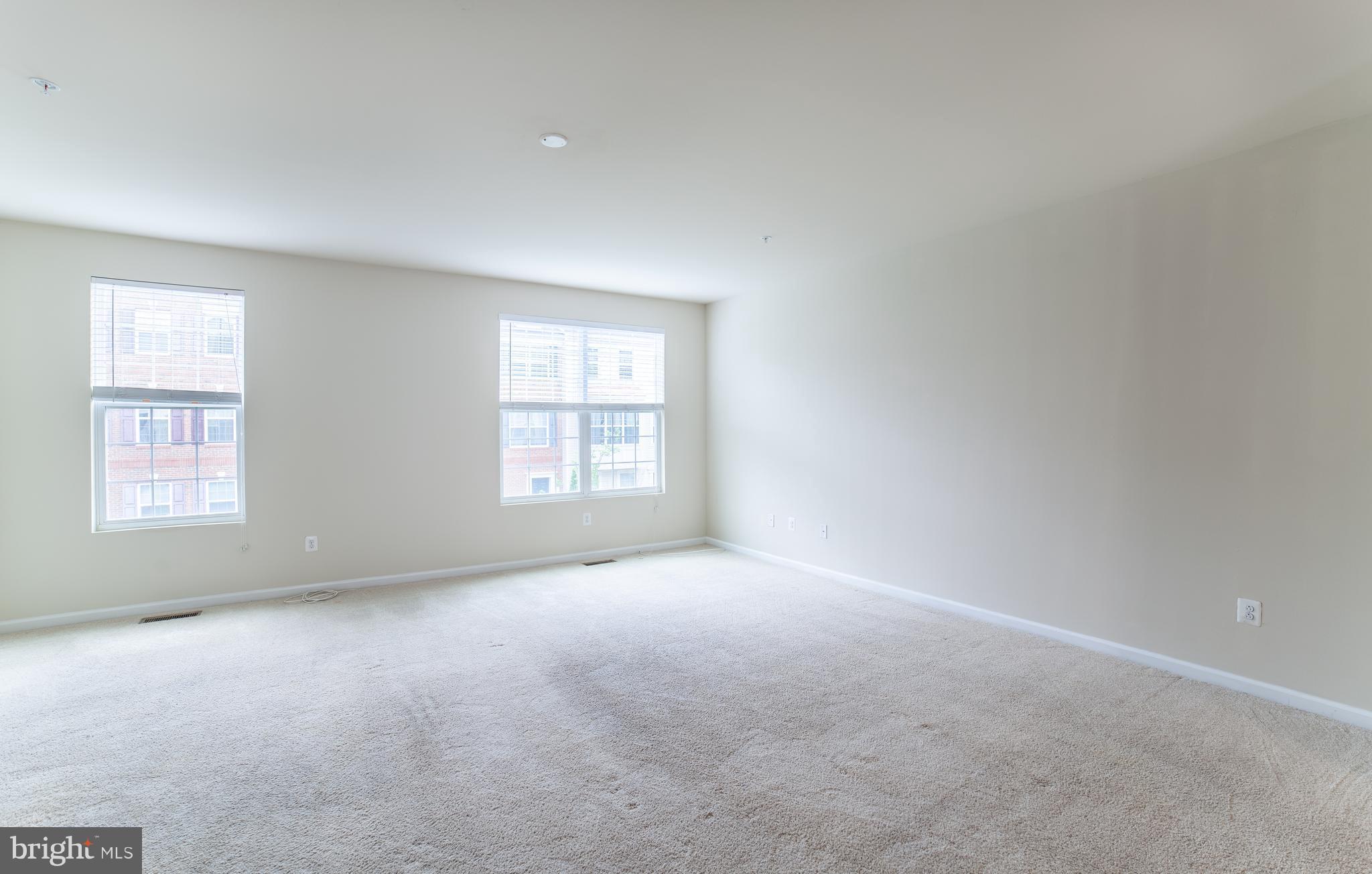 BLUE STREAM - Residential Lease