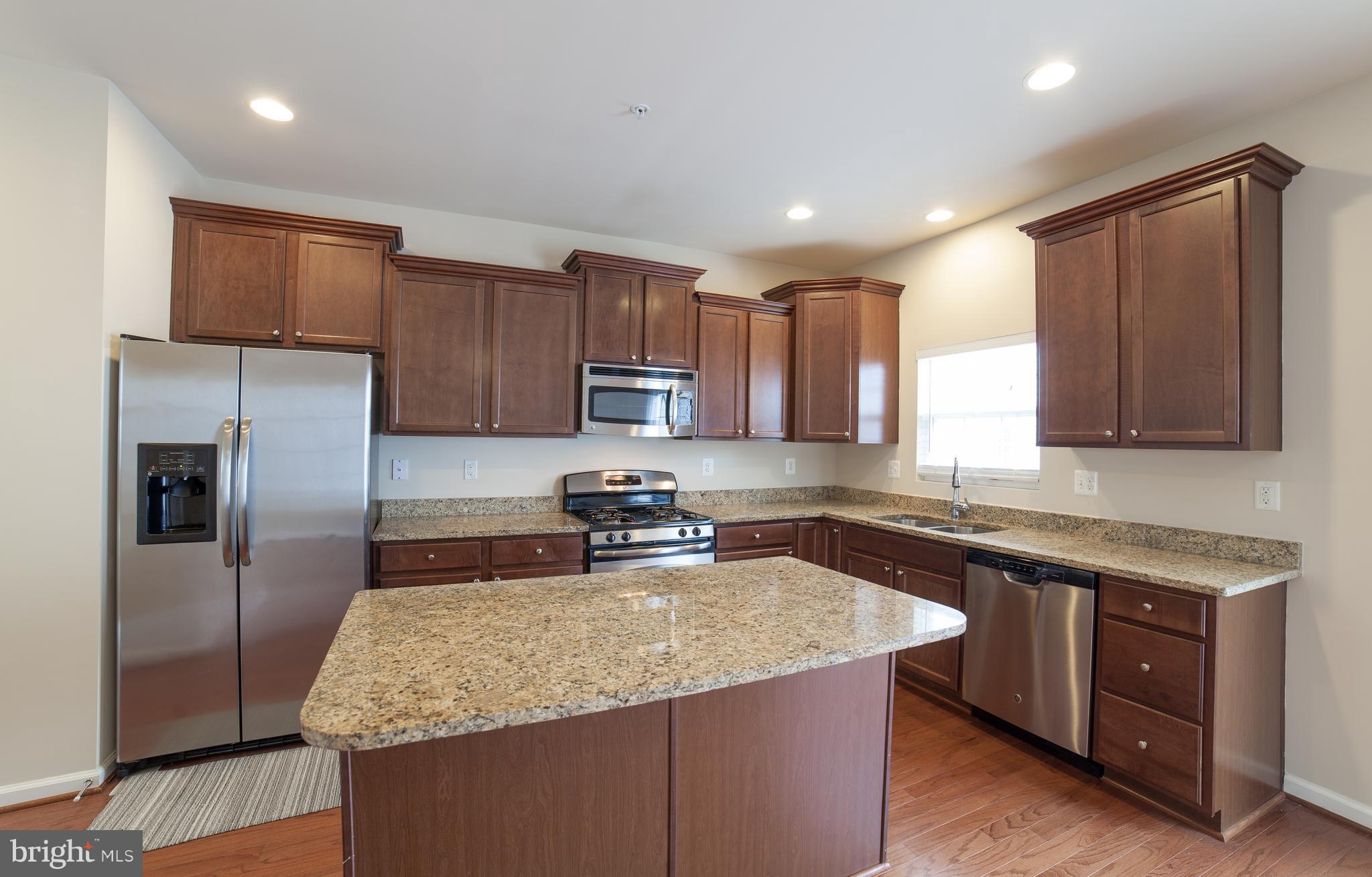 BLUE STREAM - Residential Lease