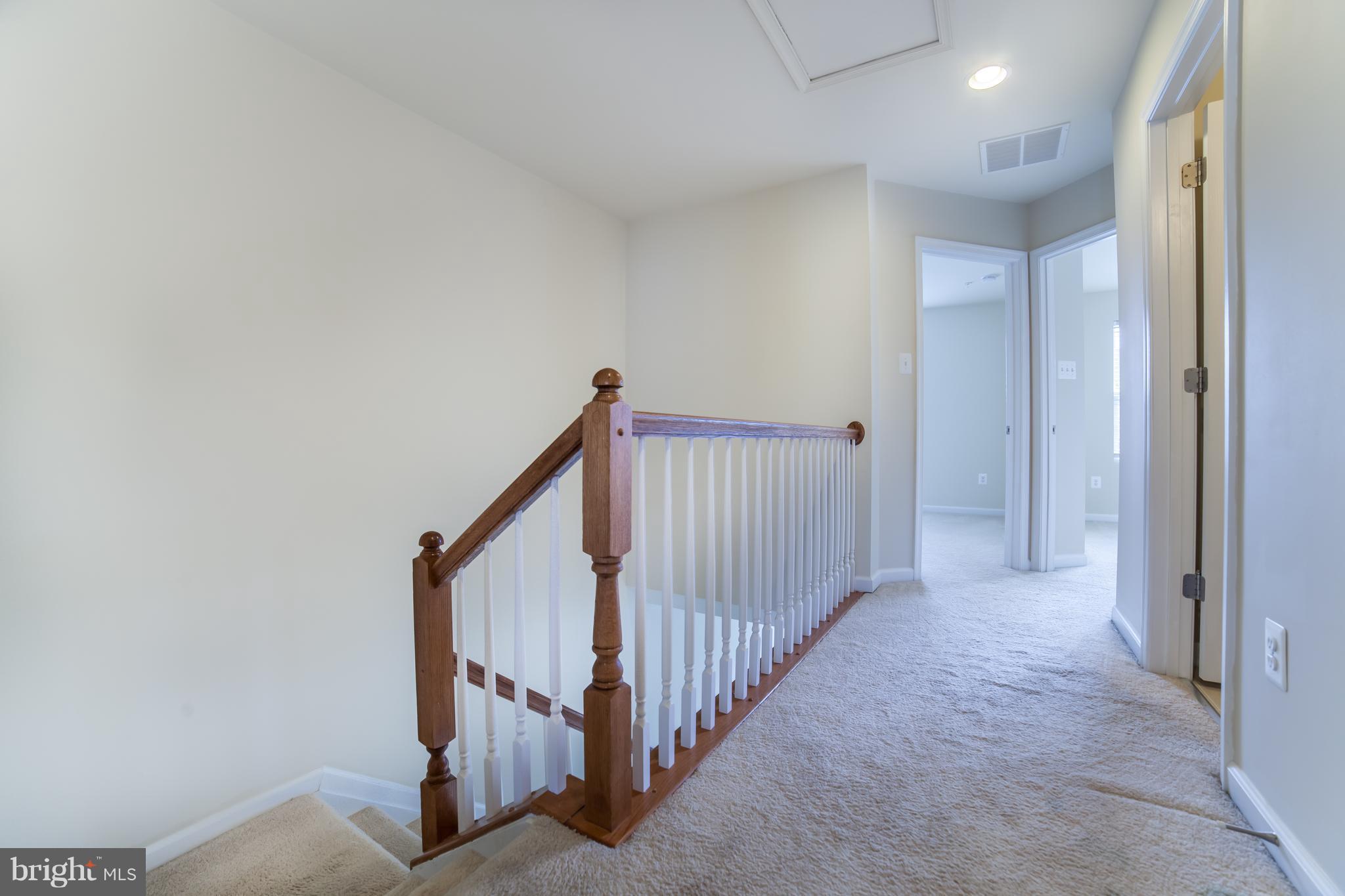 BLUE STREAM - Residential Lease