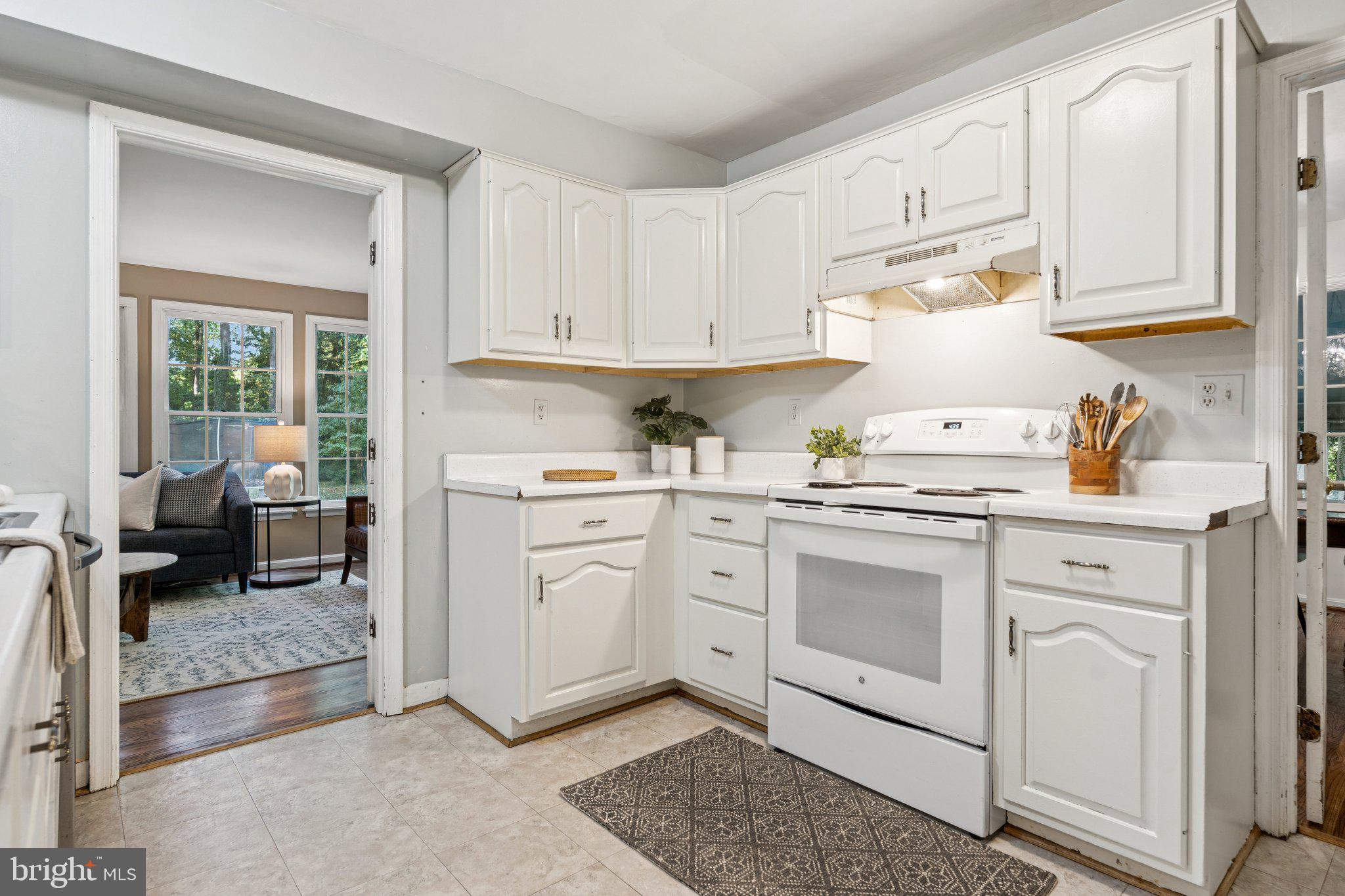 PLEASANT PLAINS - Residential