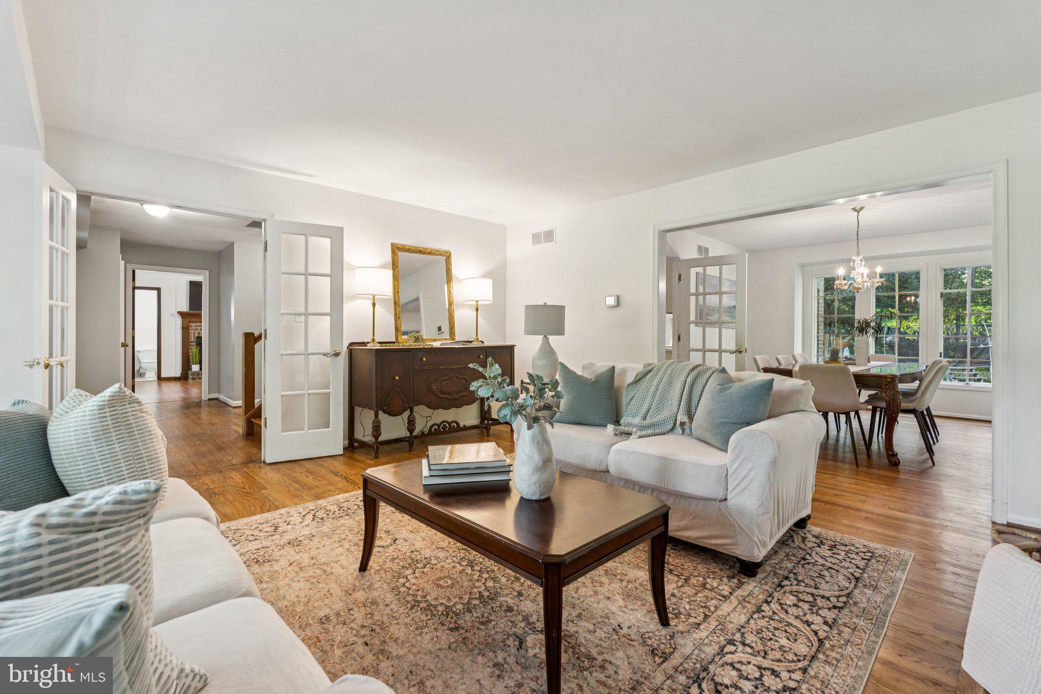 PLEASANT PLAINS - Residential