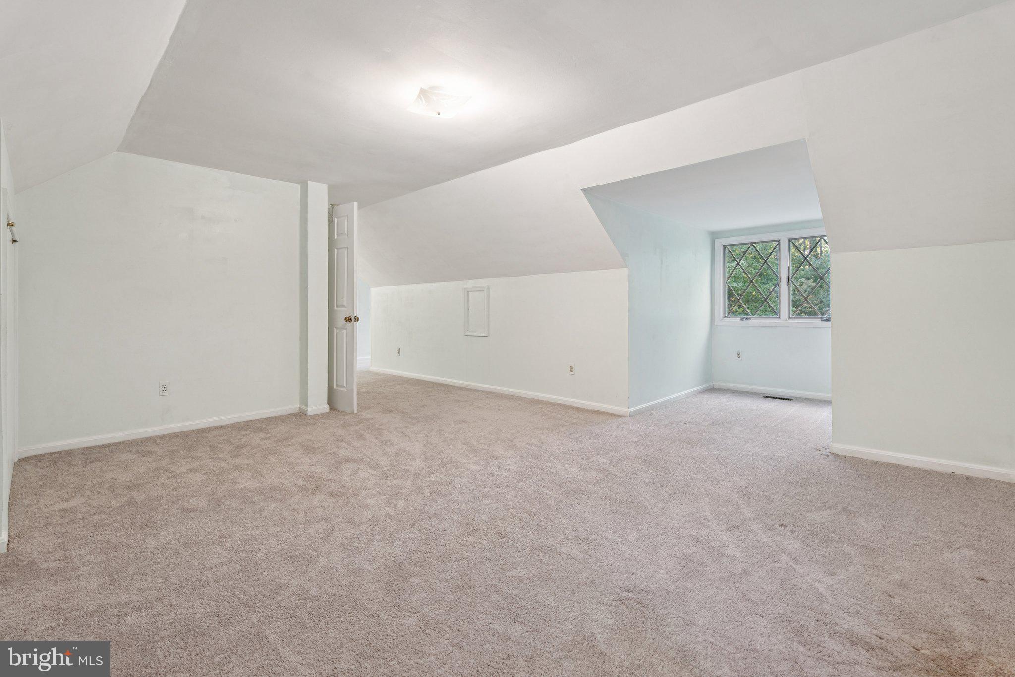PLEASANT PLAINS - Residential