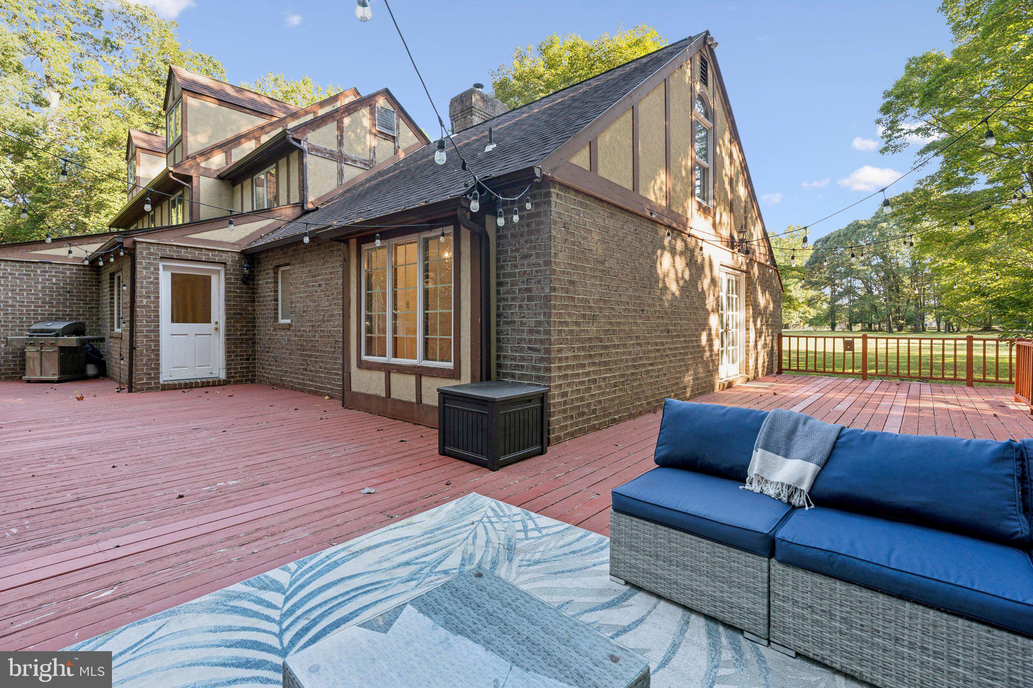 PLEASANT PLAINS - Residential