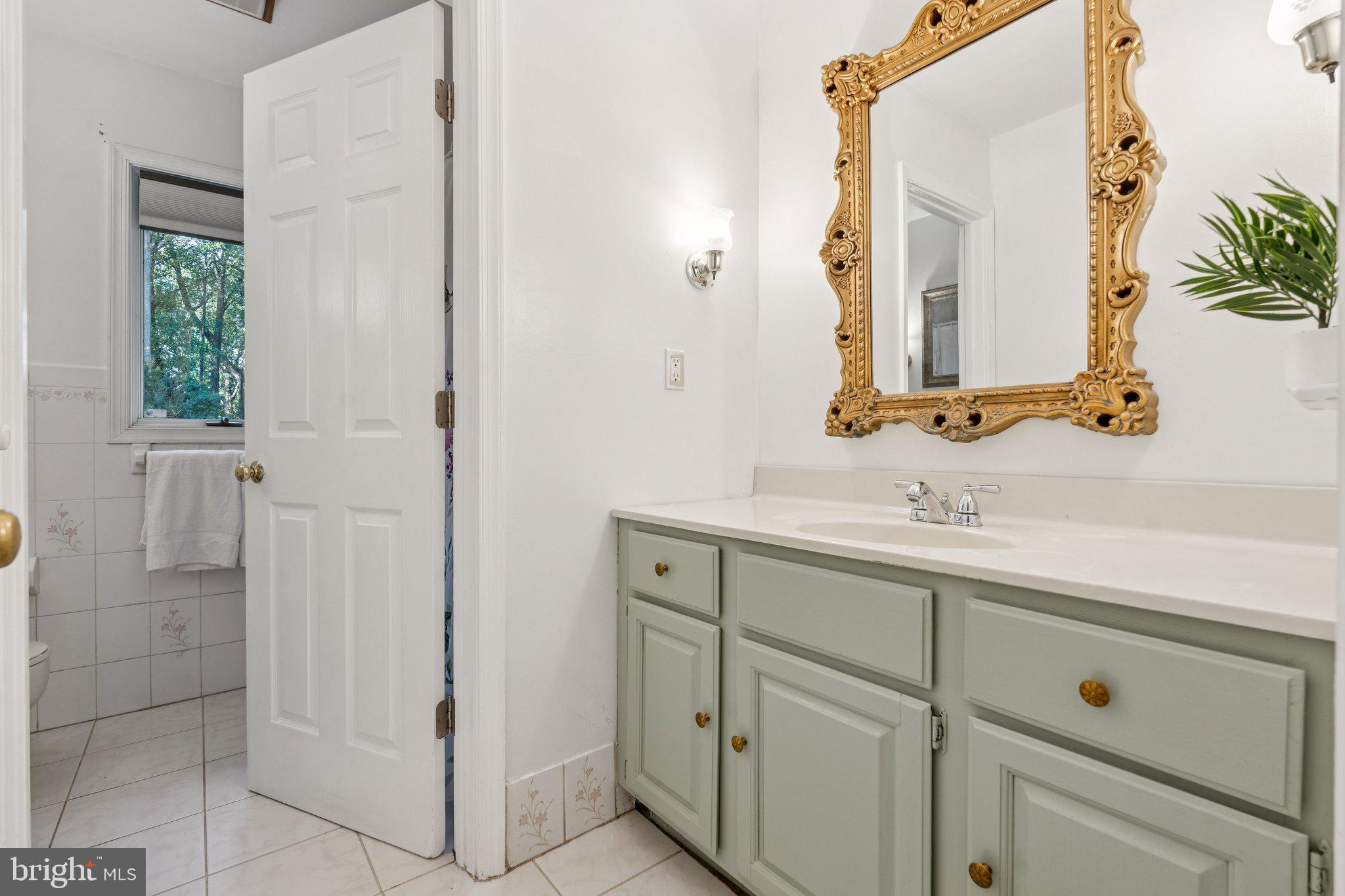 PLEASANT PLAINS - Residential