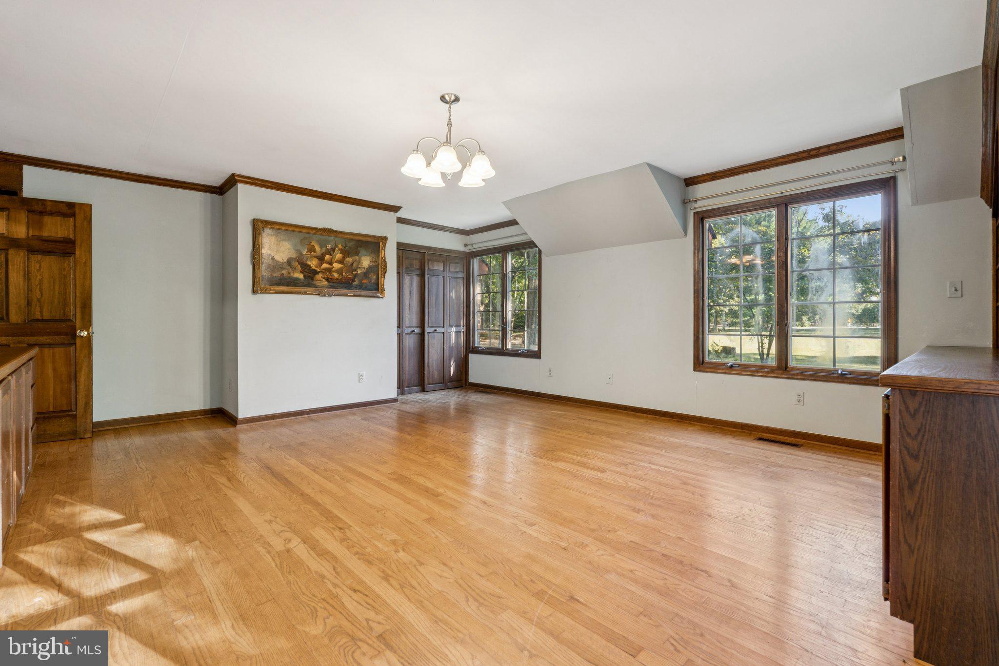PLEASANT PLAINS - Residential