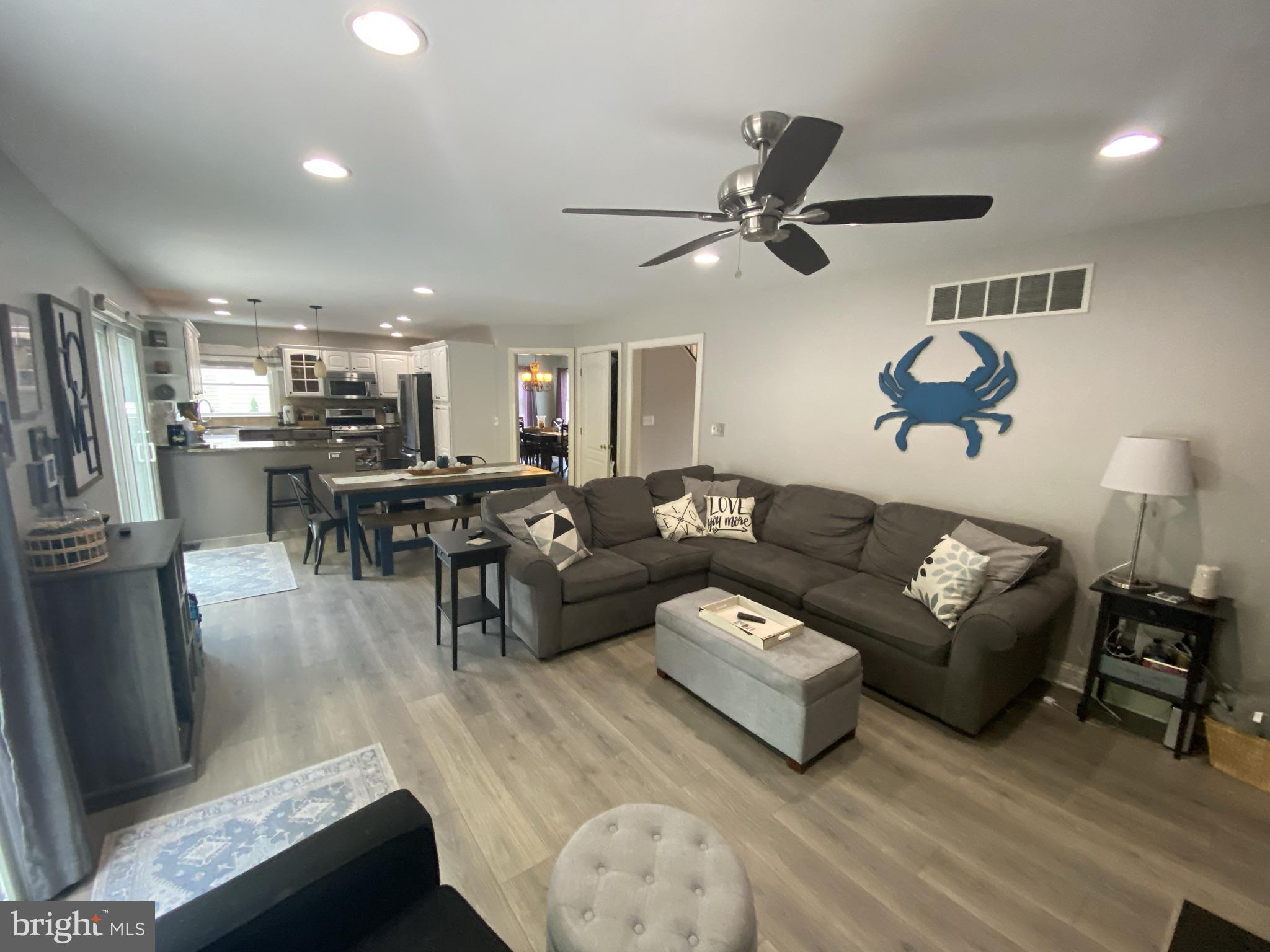 FOREST LAKES - Residential