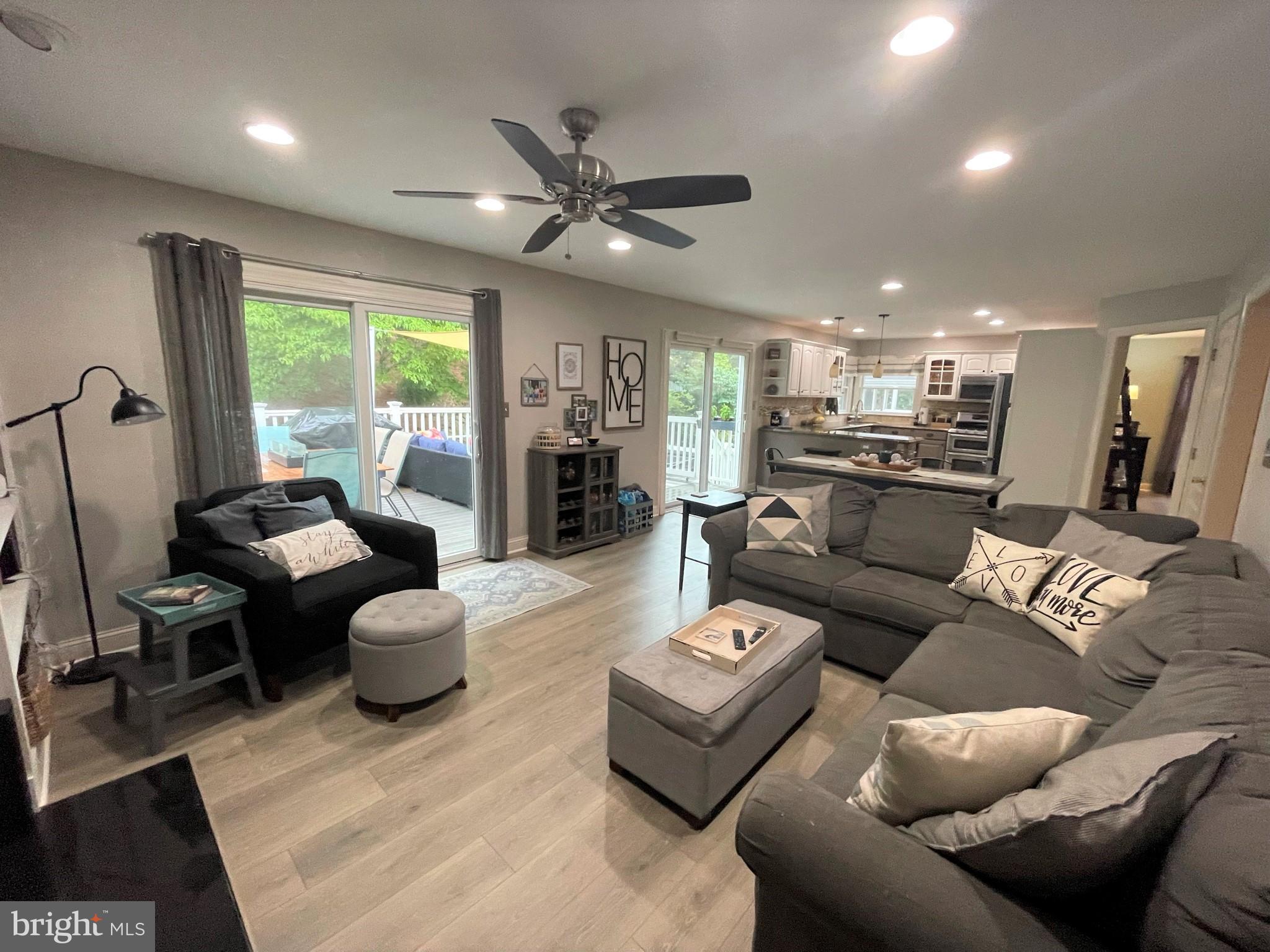 FOREST LAKES - Residential