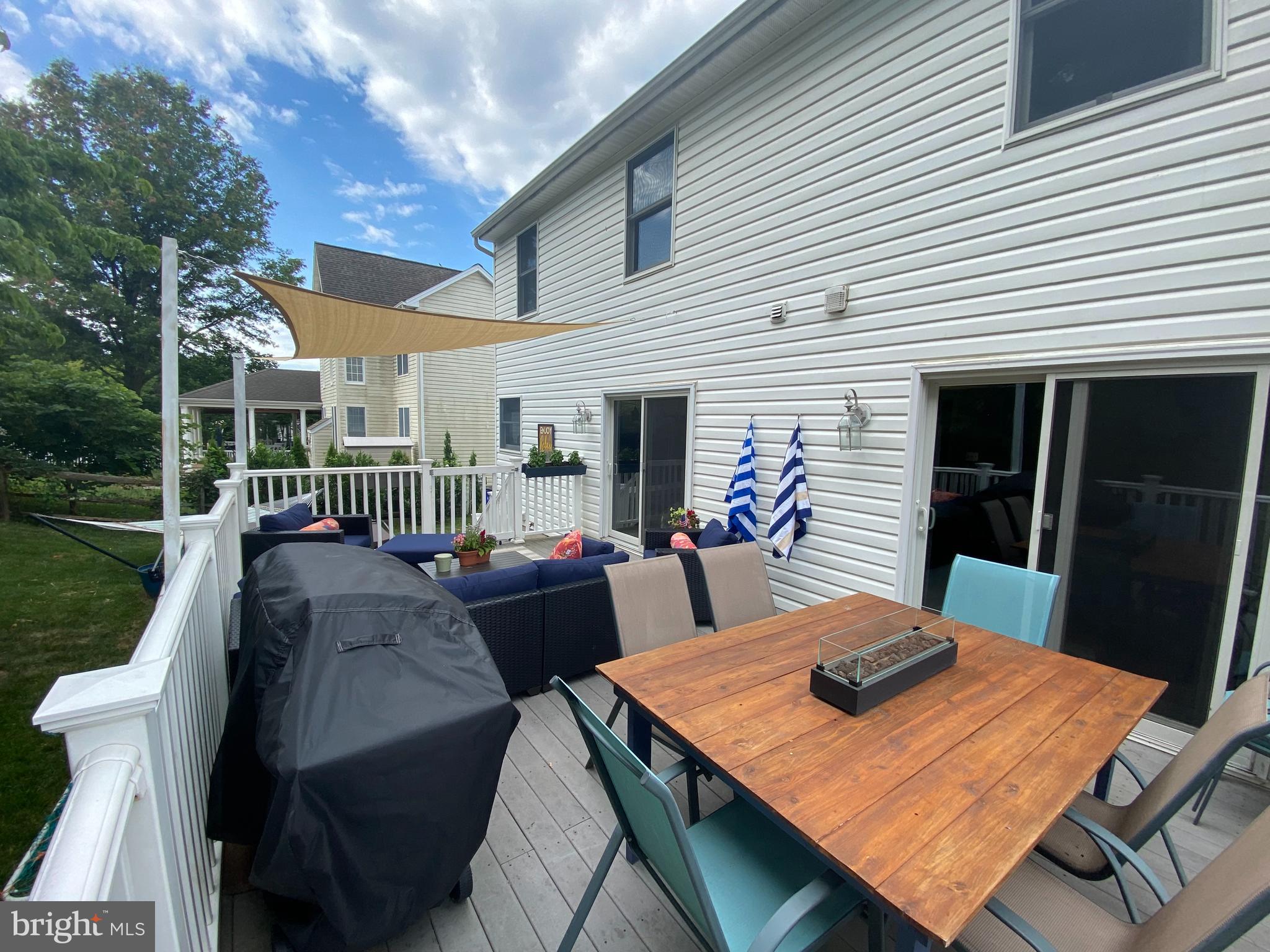 FOREST LAKES - Residential