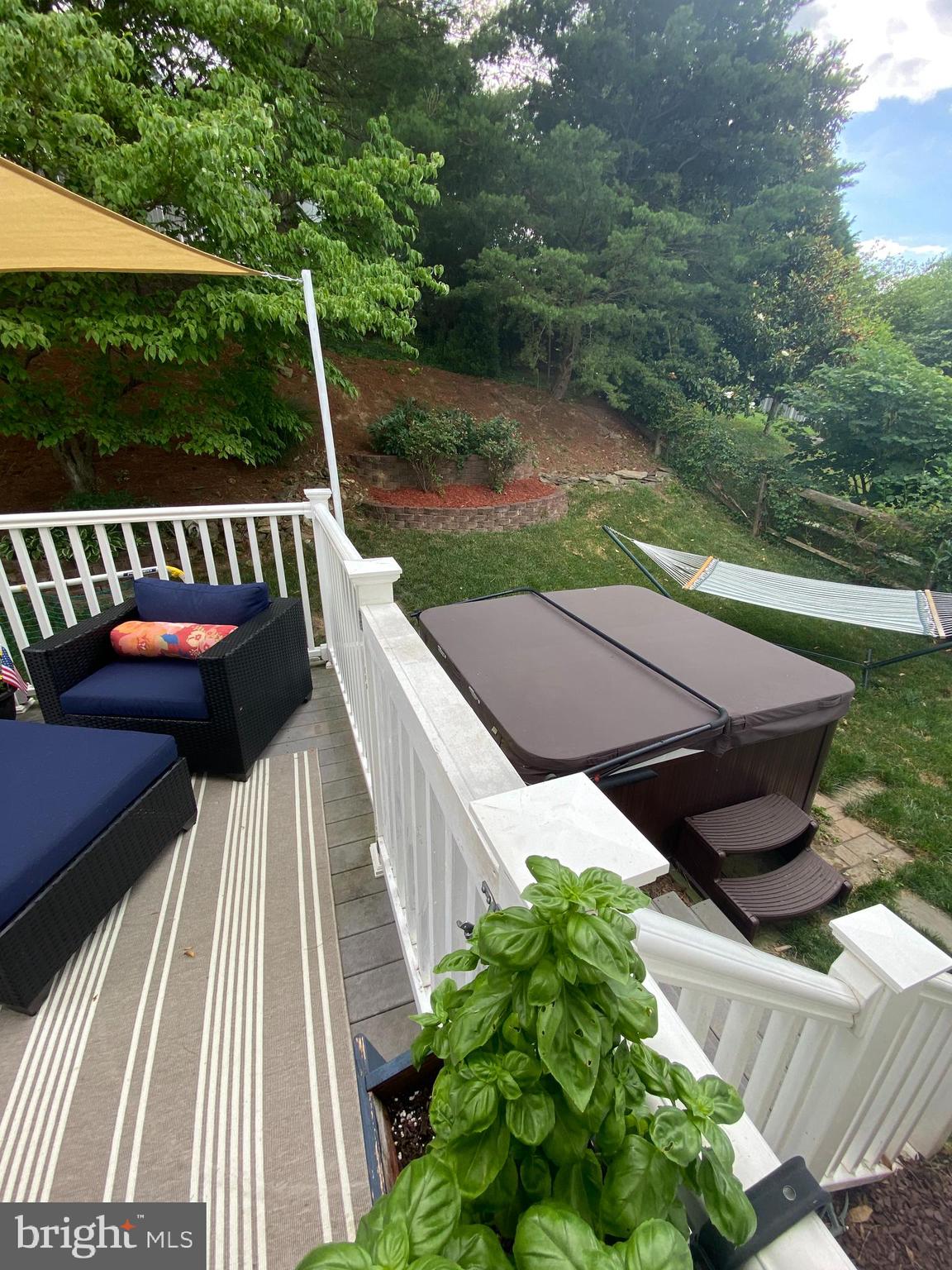 FOREST LAKES - Residential