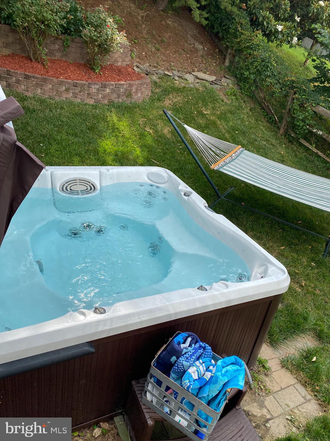 FOREST LAKES - Residential