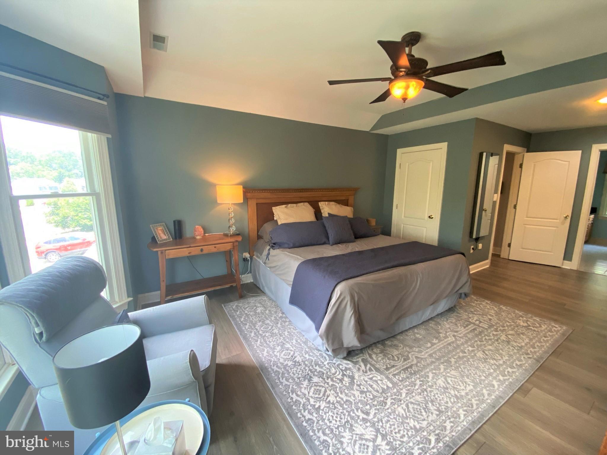 FOREST LAKES - Residential