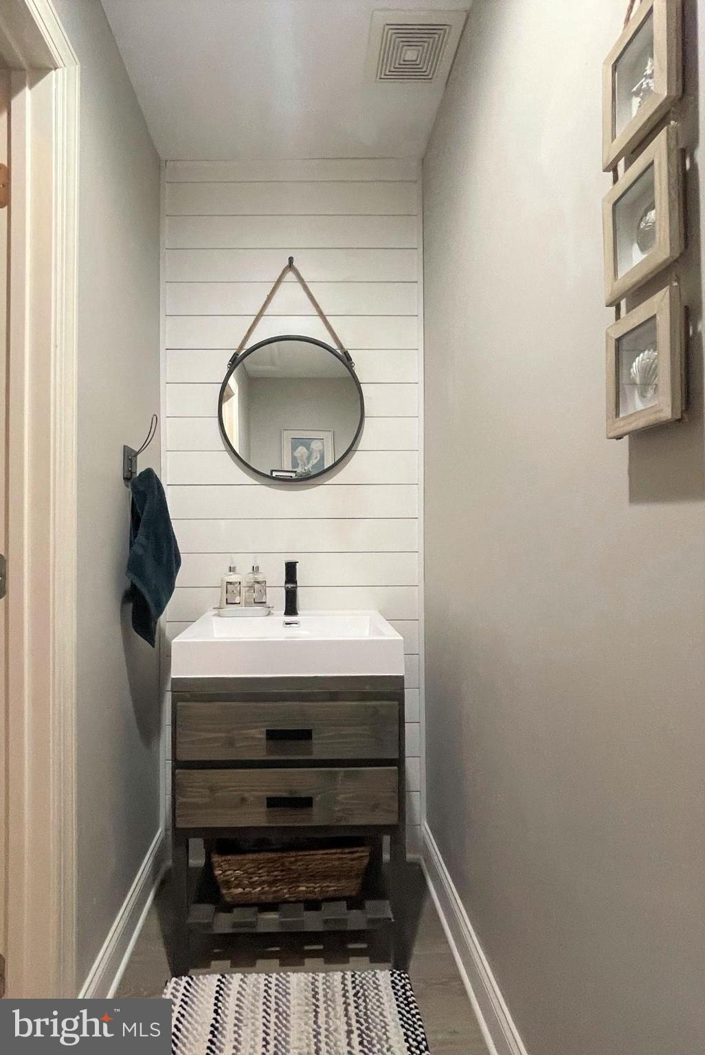 FOREST LAKES - Residential