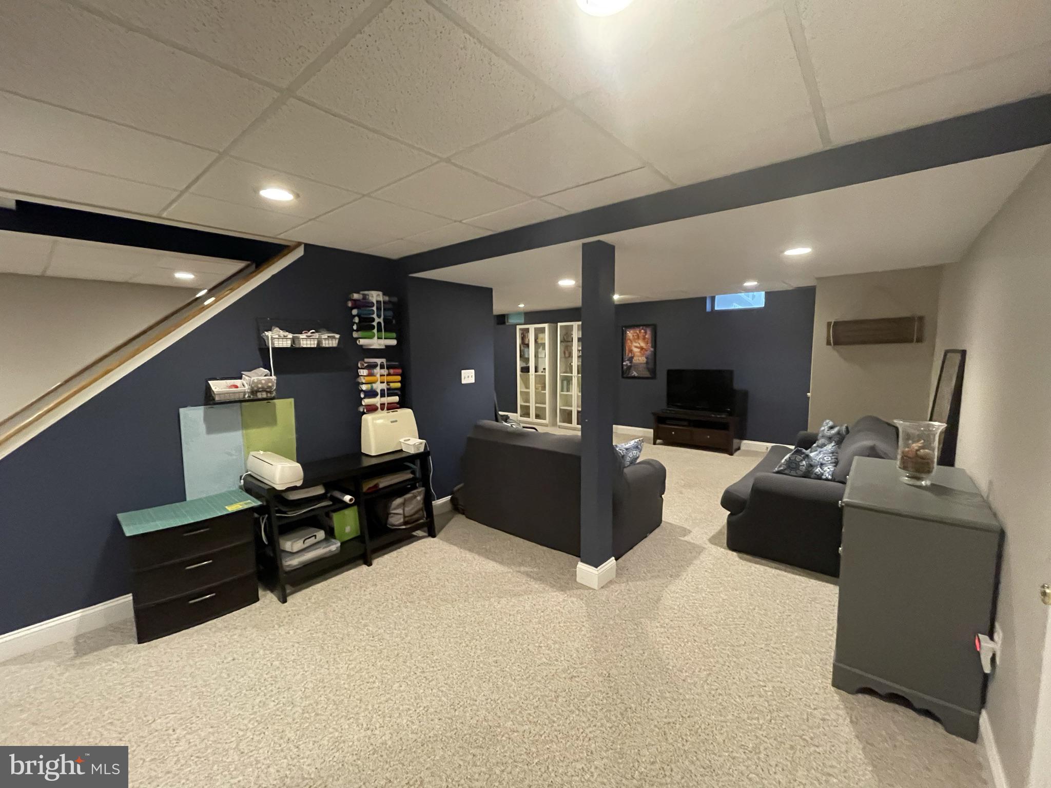 FOREST LAKES - Residential