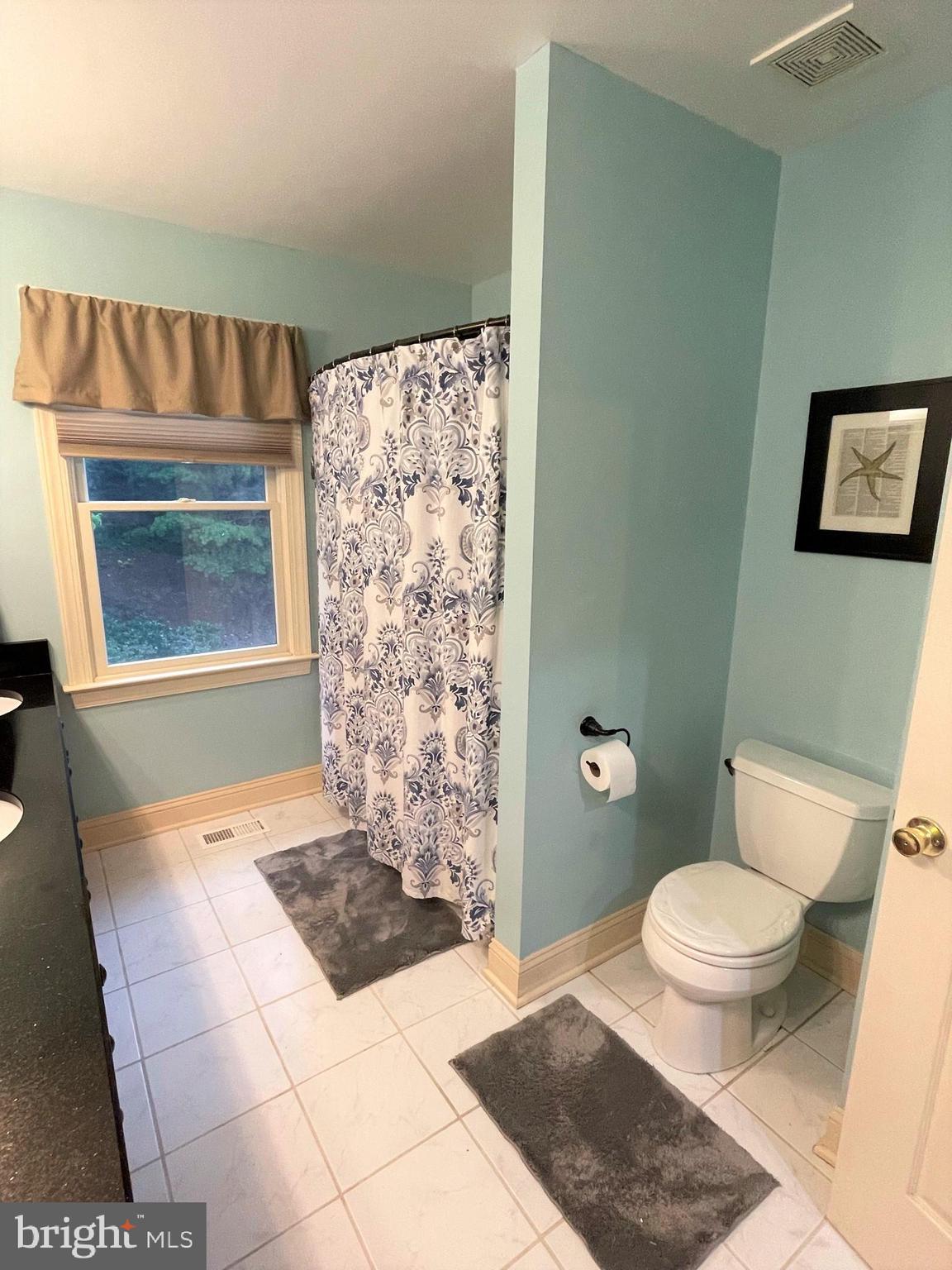 FOREST LAKES - Residential