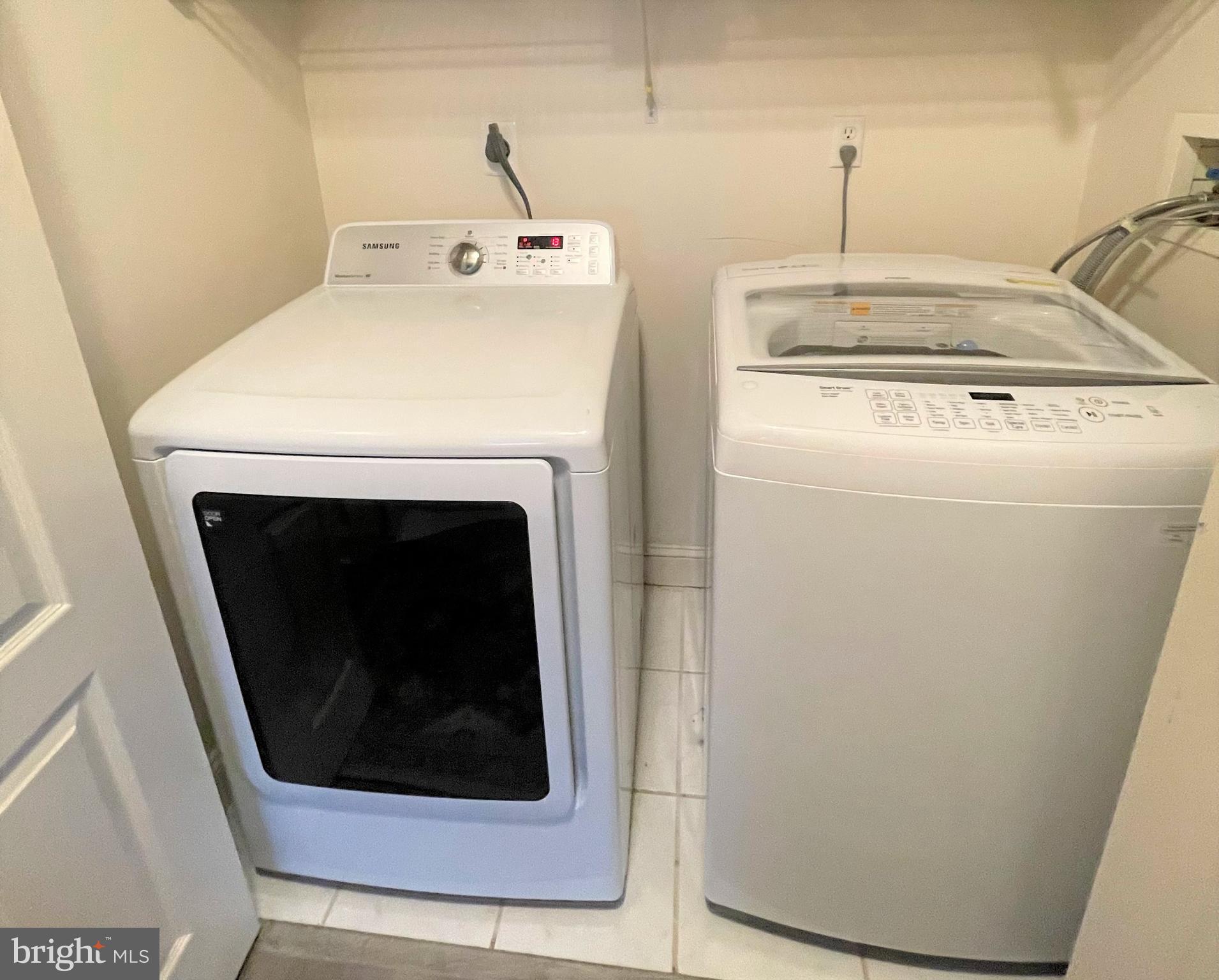 FOREST LAKES - Residential