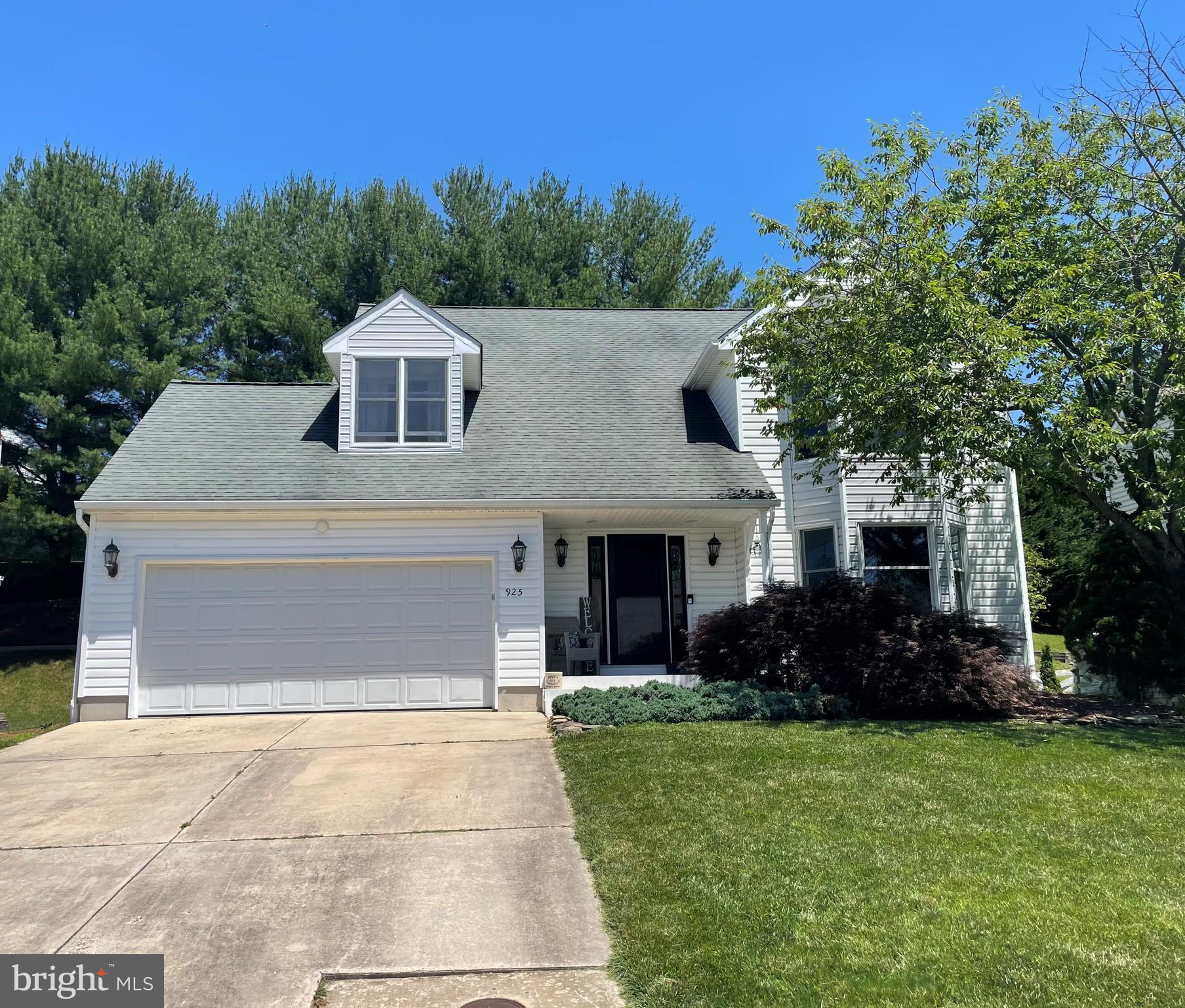 FOREST LAKES - Residential