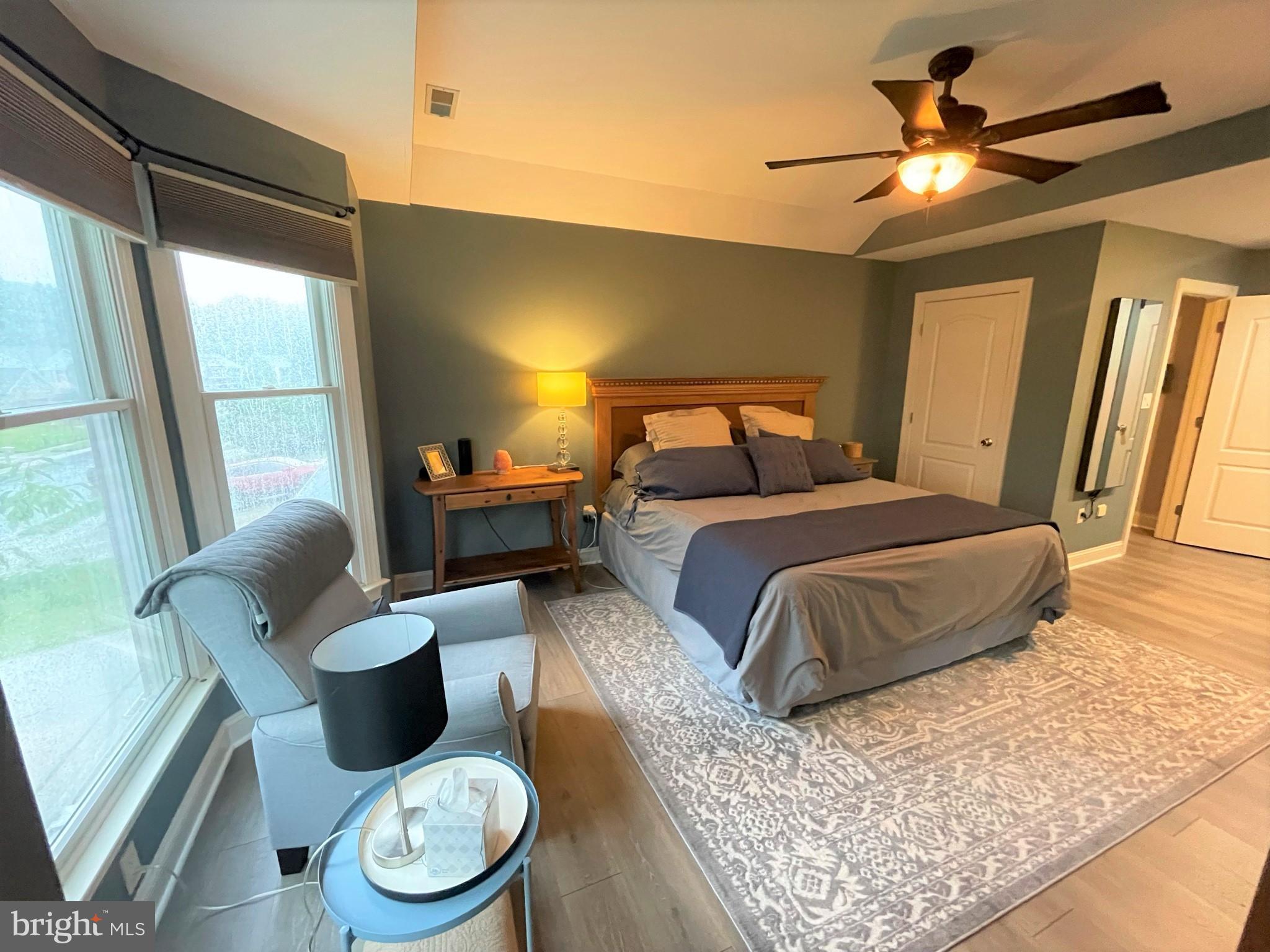 FOREST LAKES - Residential