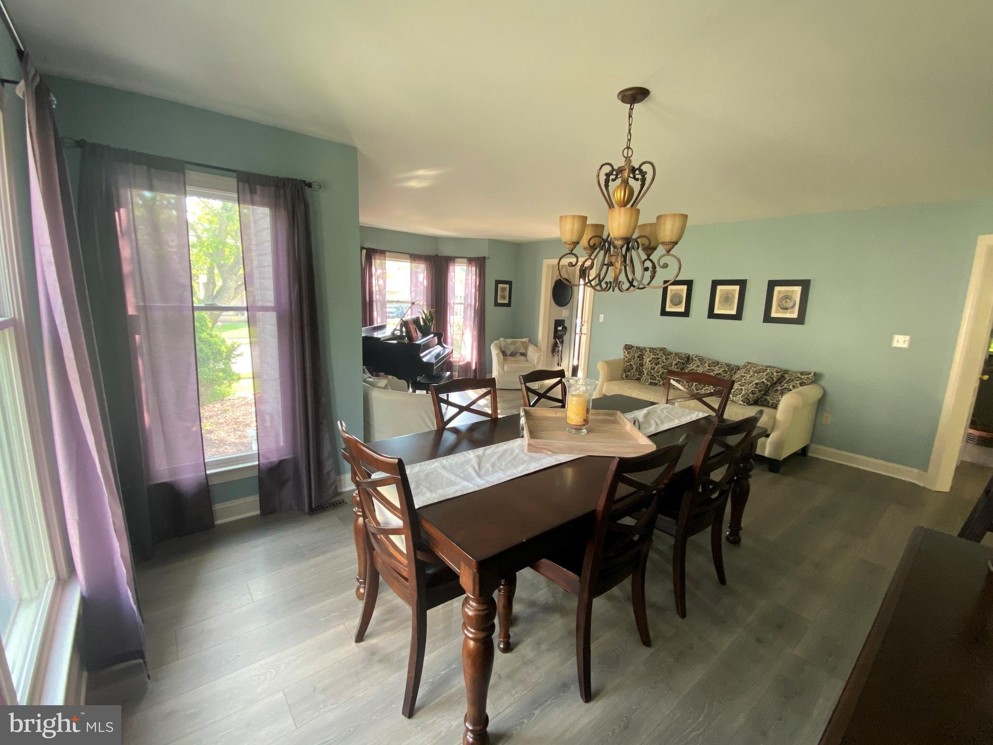 FOREST LAKES - Residential