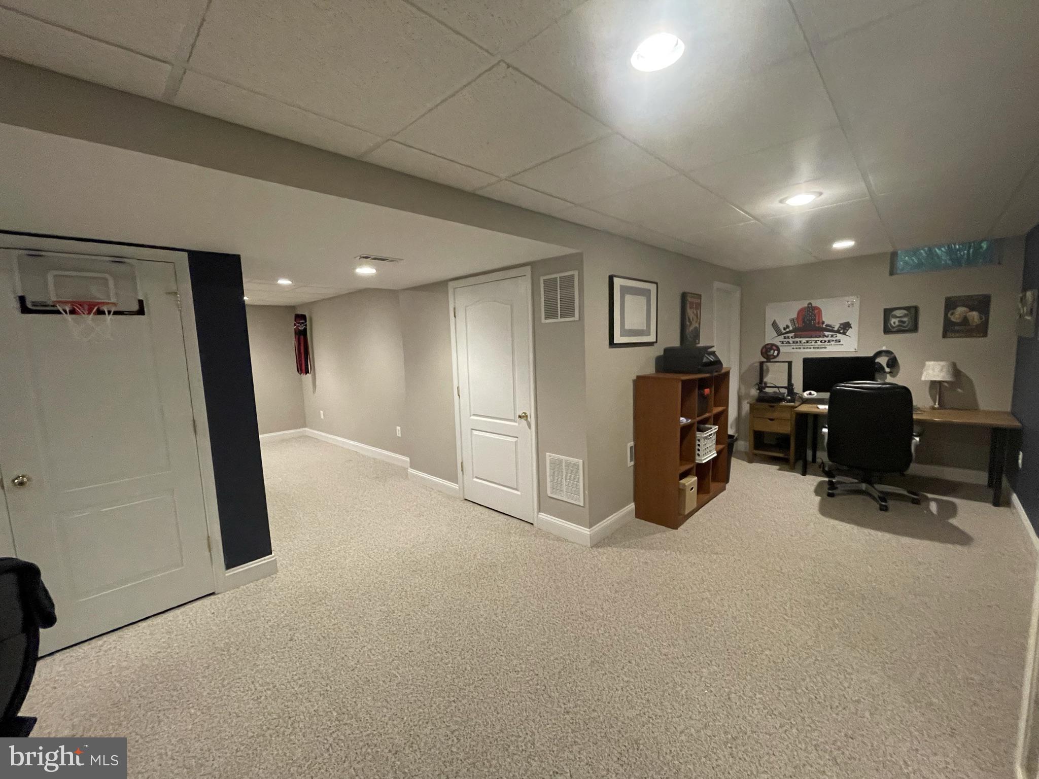 FOREST LAKES - Residential