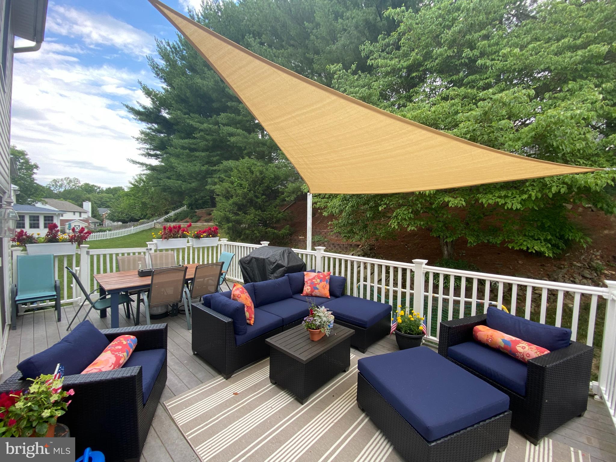 FOREST LAKES - Residential